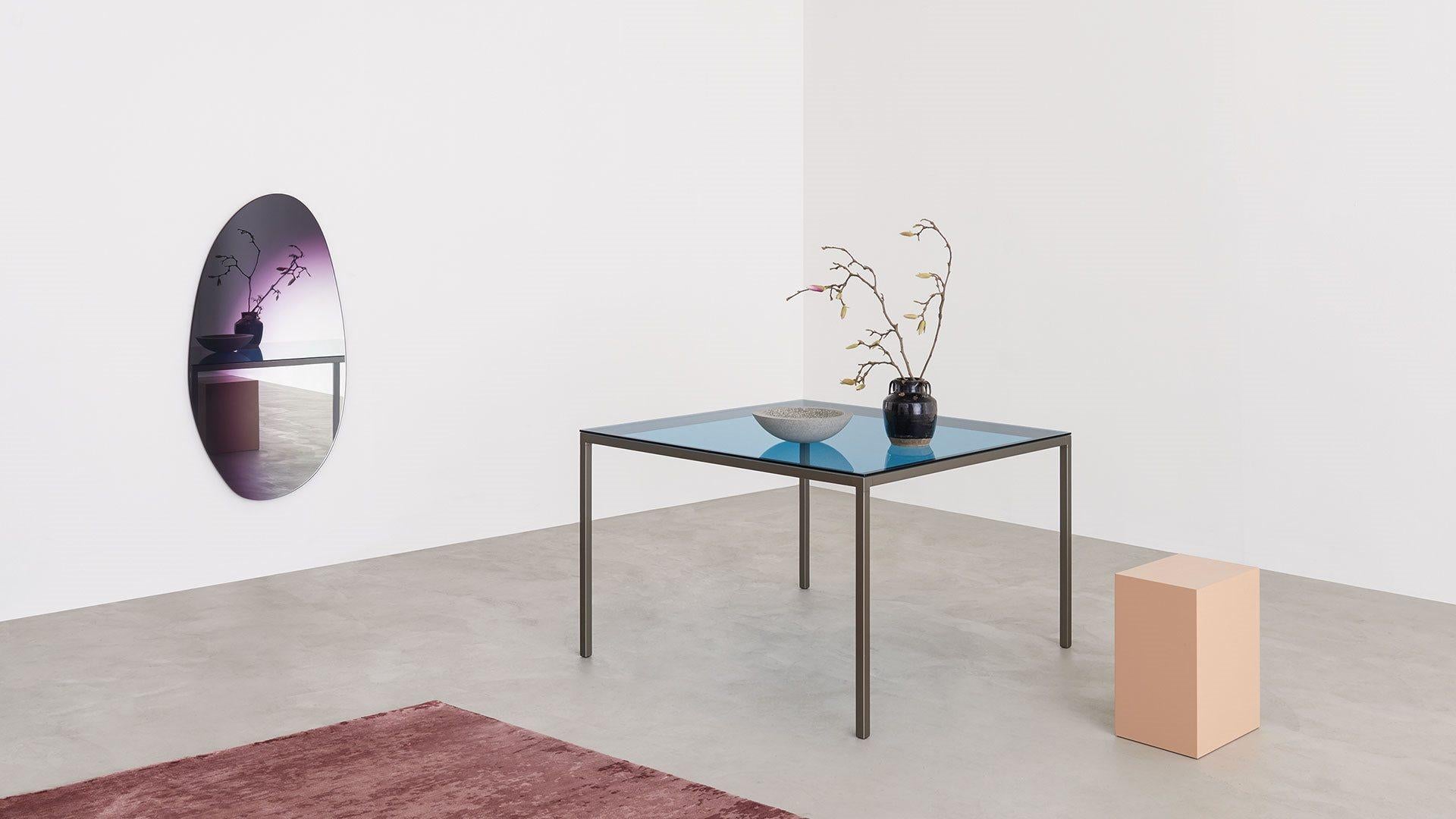 Céramique Table Desalto Helsinki 30 conçue par Caronni + Bonanomi en vente