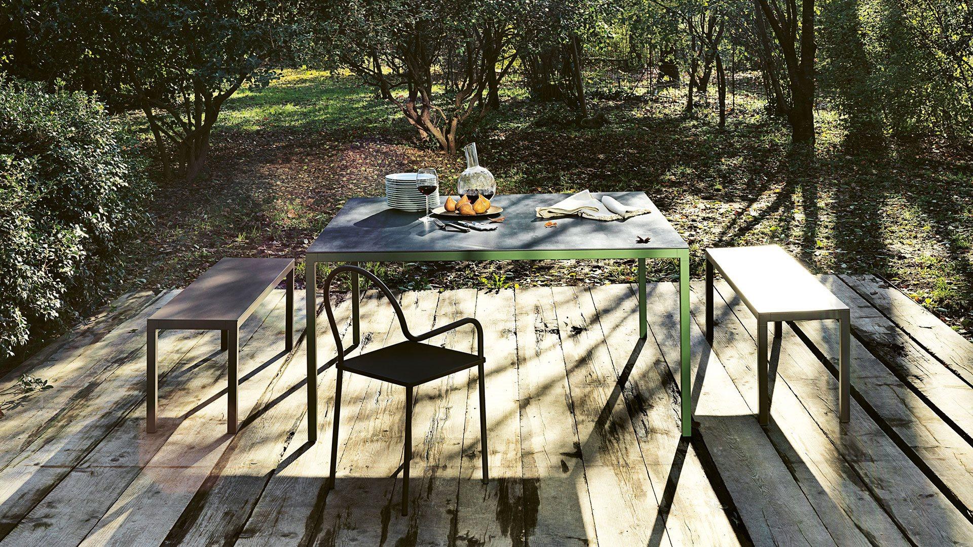 Contemporary Desalto Helsinki 35 Outdoor Table with Bench by Caronni + Bonanomi For Sale