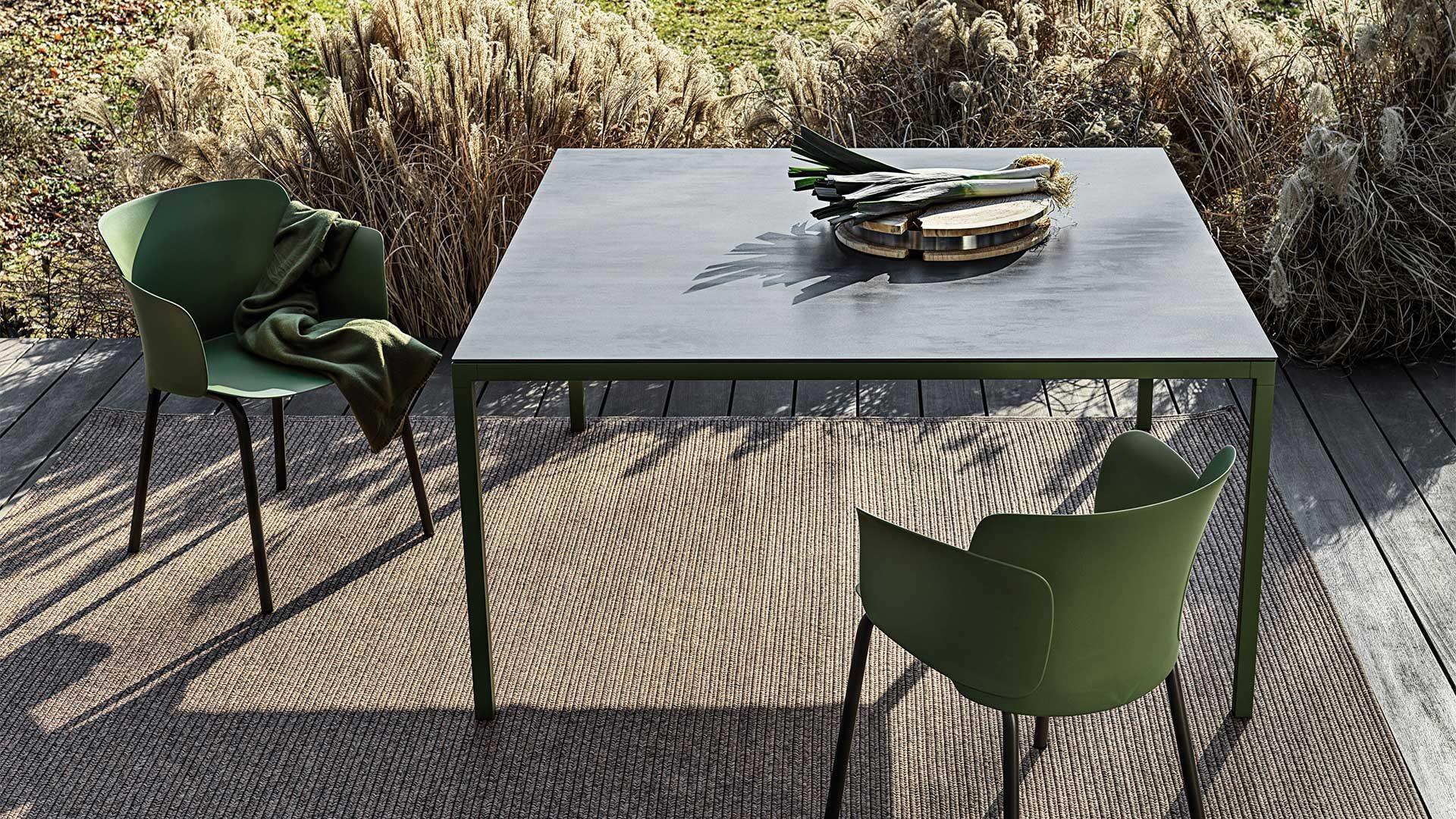 Ceramic Desalto Helsinki 35 Outdoor Table with Bench by Caronni + Bonanomi For Sale