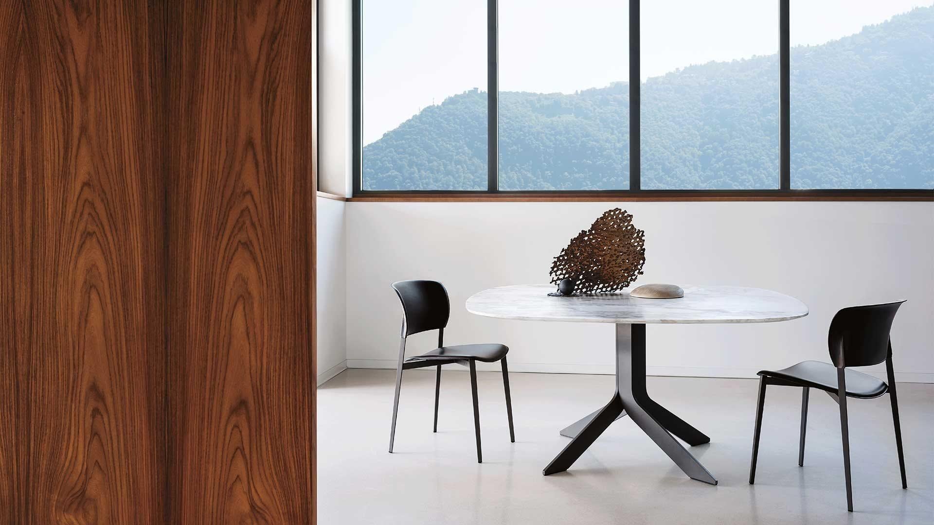 Customizable Desalto Iblea Marble-Top Table Designed by Gordon Guillaumier 3