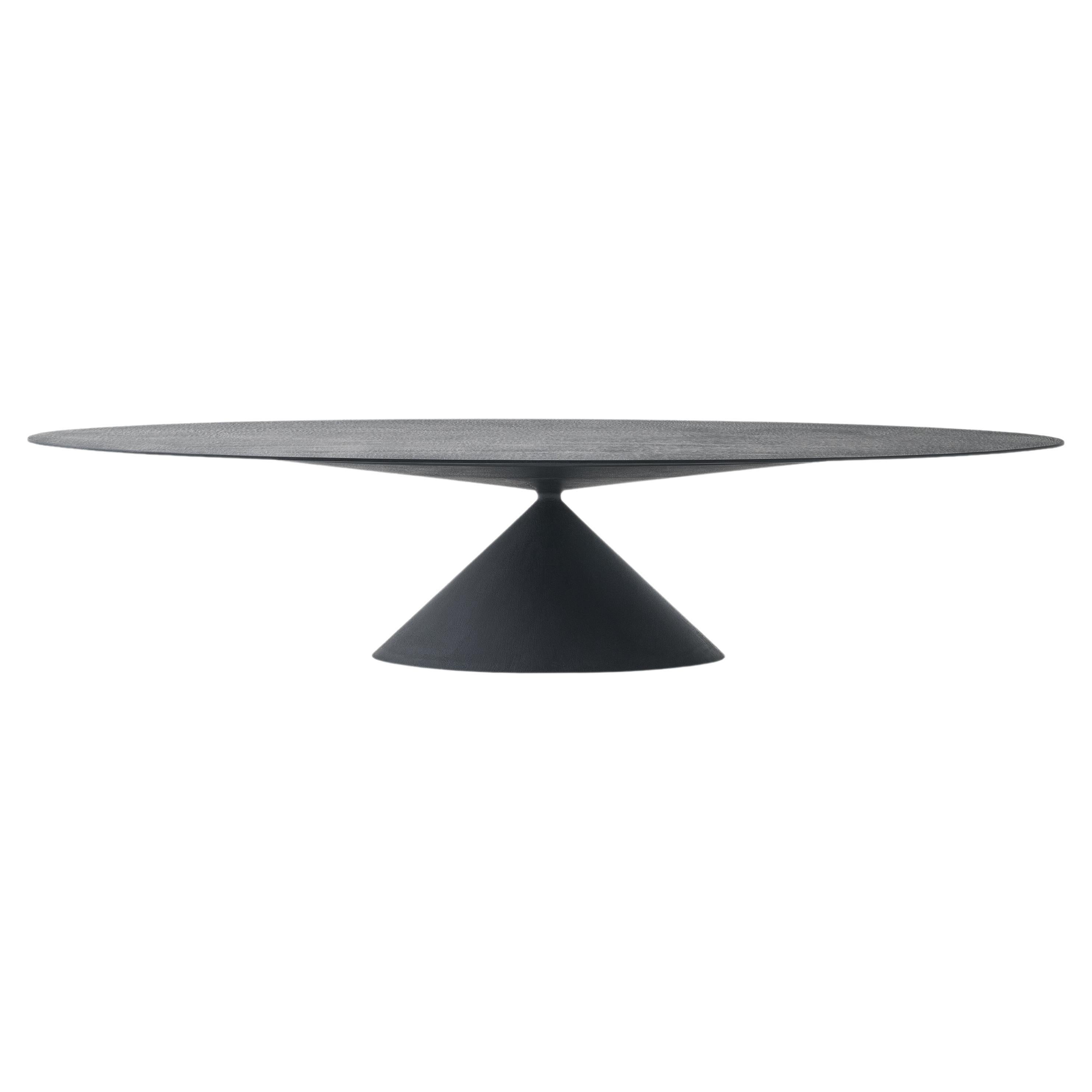 Desalto MAXY CLAY Oval table in Concrete by Marc Krusin