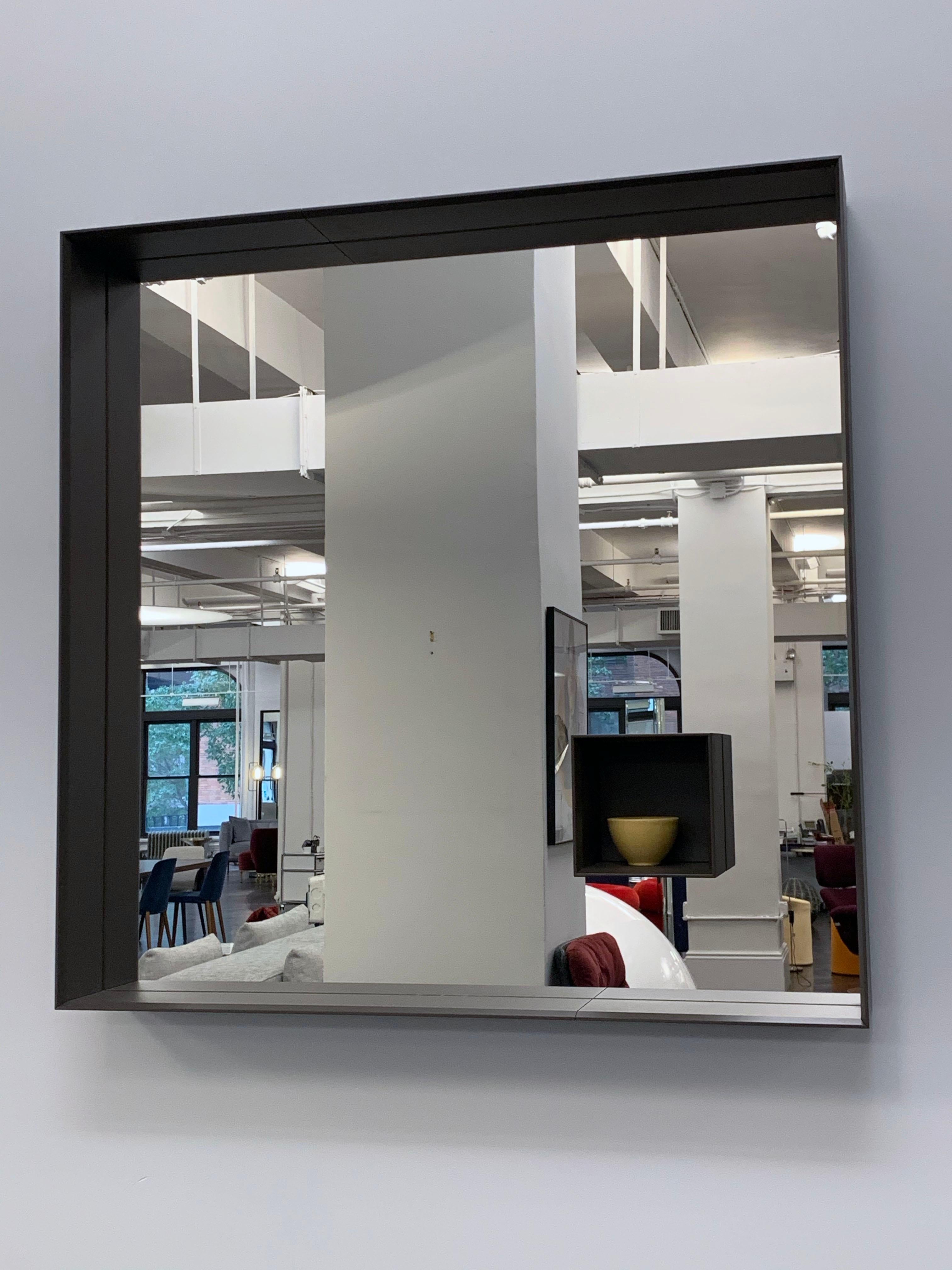 Mir mirror
Measures: 90 x 90 cm
Frame finish: Marrone Bungee (Bungee Brown)
clove compartment marrone bungee
Designed by Marco Acerbis • 2017
A formal frame: this is a mirror which combines a visual aspect, created by the balance between the