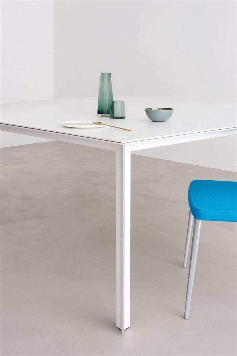 Table personnalisable en peau de Desalto conçue par Marco Acerbis en vente 7
