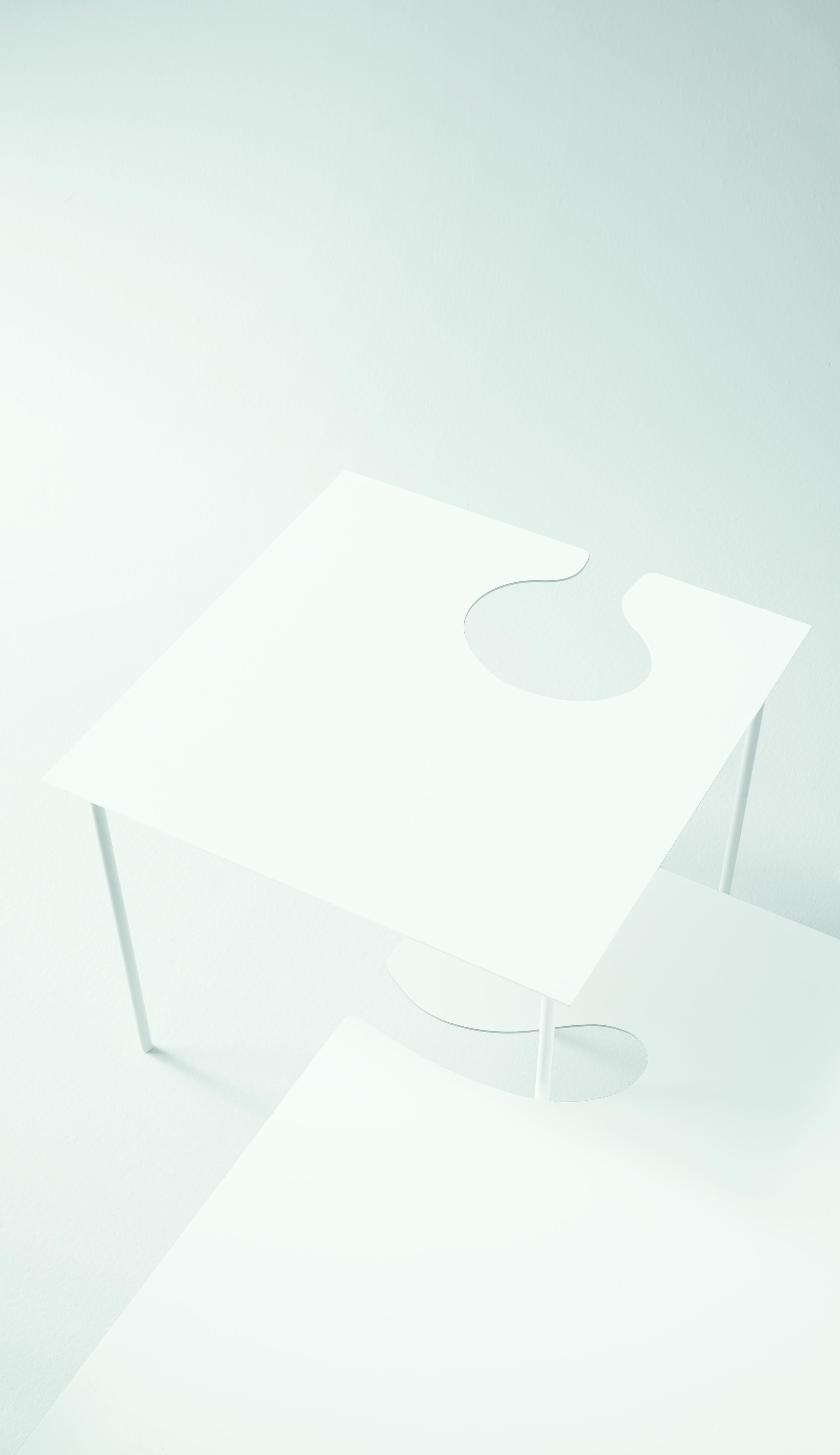Desalto SOFTER THAN STEEL Large Side Table By Nendo In New Condition For Sale In Brooklyn, NY