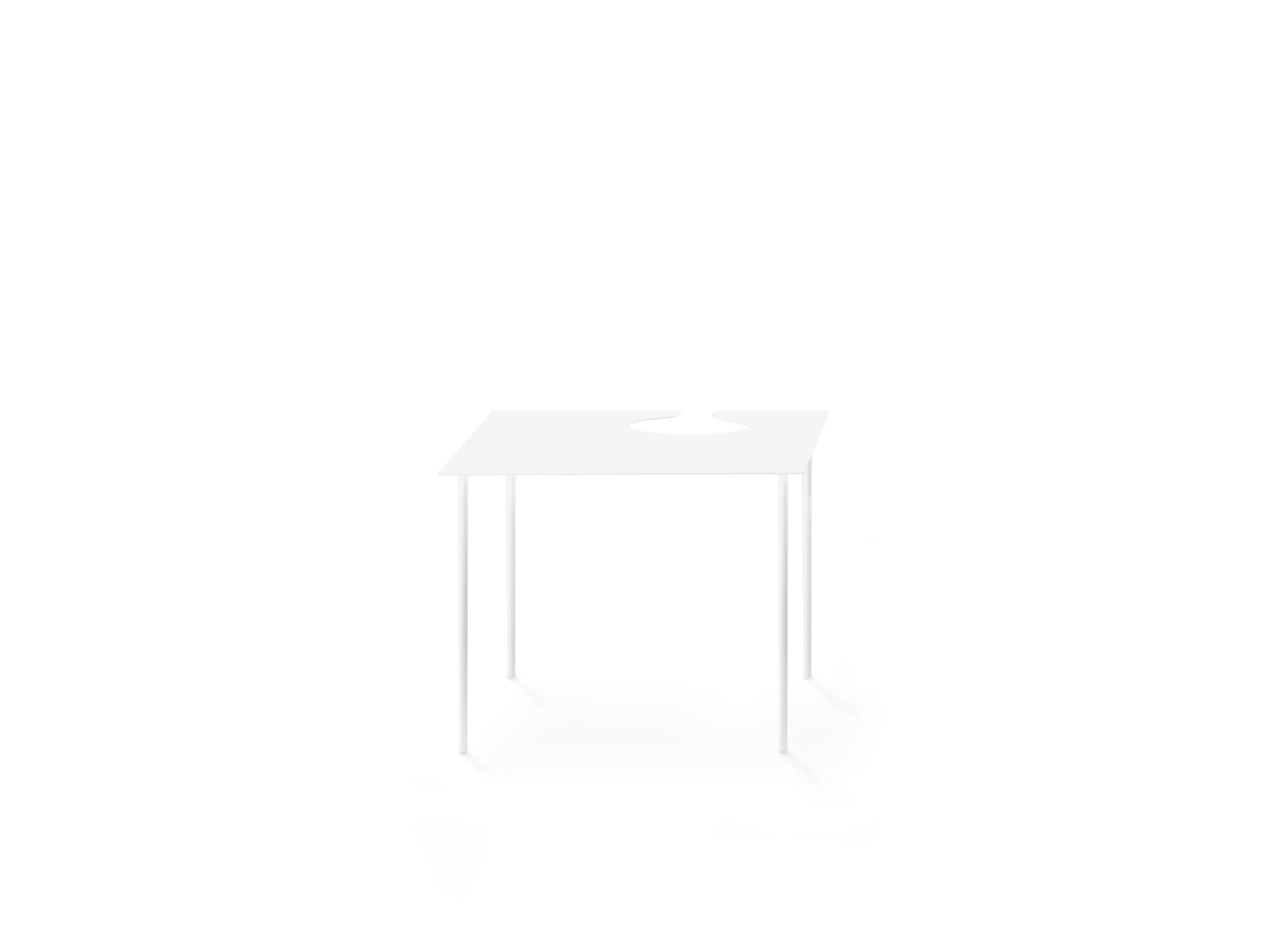 Desalto SOFTER THAN STEEL Beistelltisch von Nendo im Angebot 10