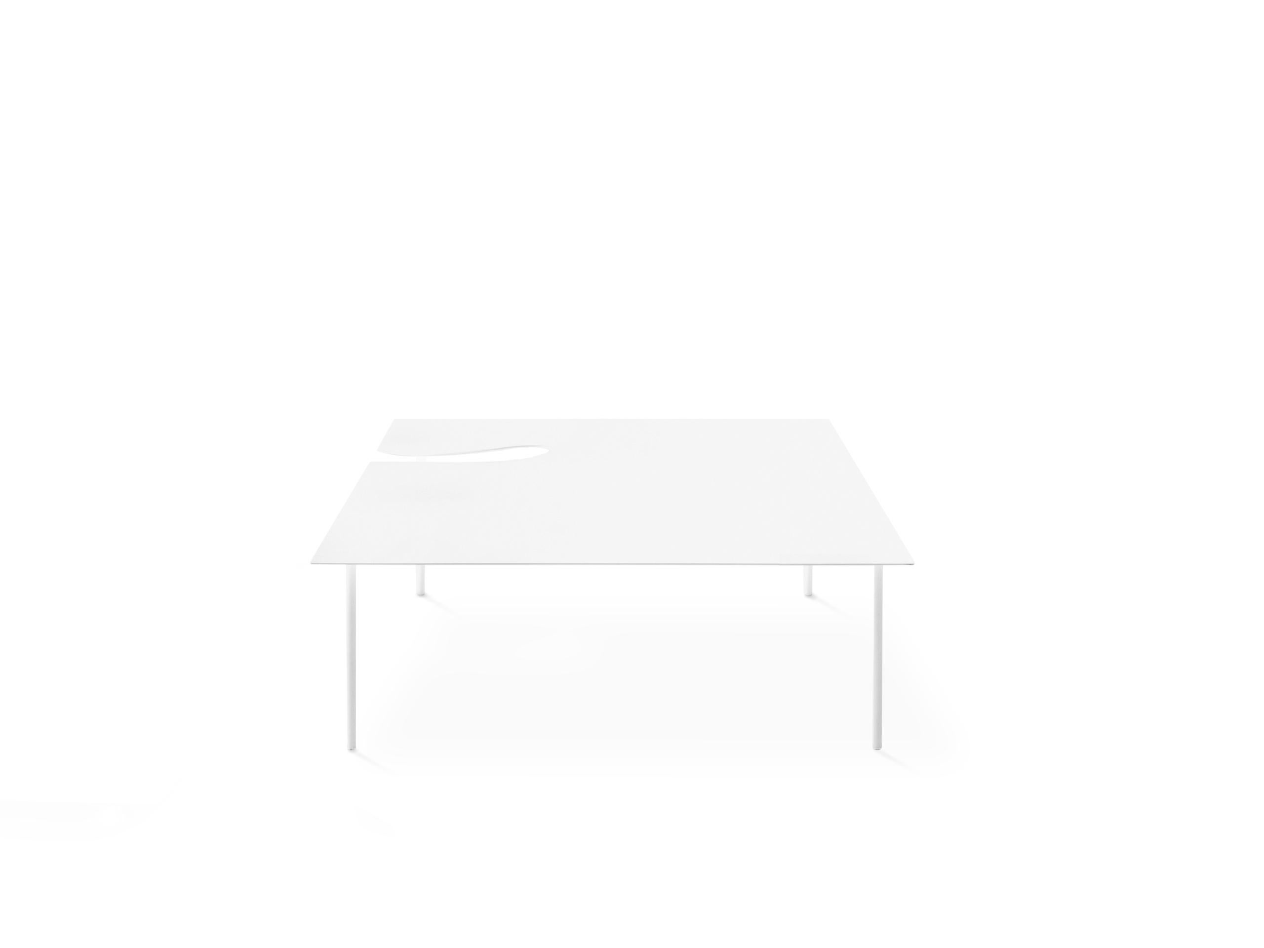 Desalto SOFTER THAN STEEL Beistelltisch von Nendo im Angebot 11