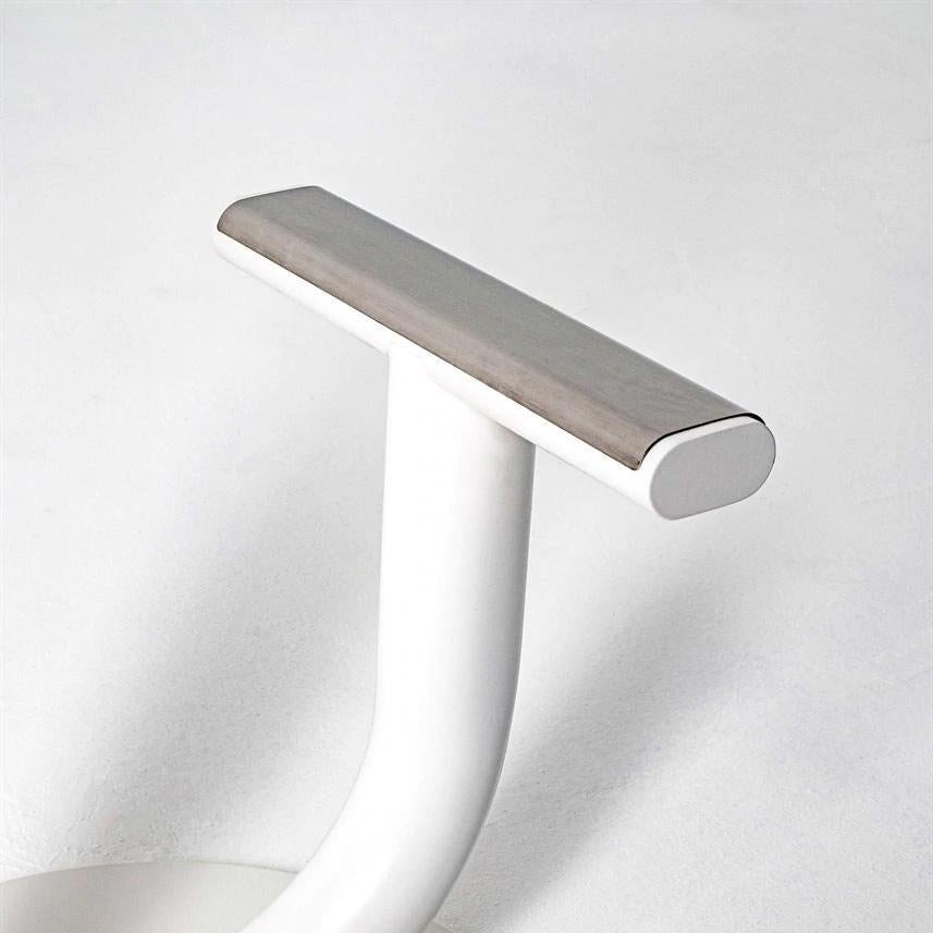 Customizable Desalto Strong Bar Table with Stool by Eugeni Quitllet In New Condition For Sale In New York, NY
