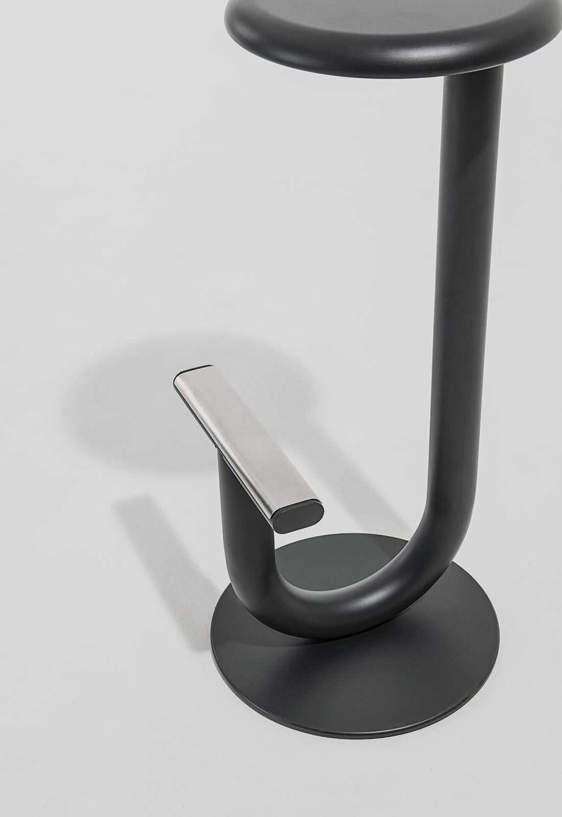 Mesa de bar con taburete Desalto Strong personalizable by Eugeni Quitllet Siglo XXI y contemporáneo en venta