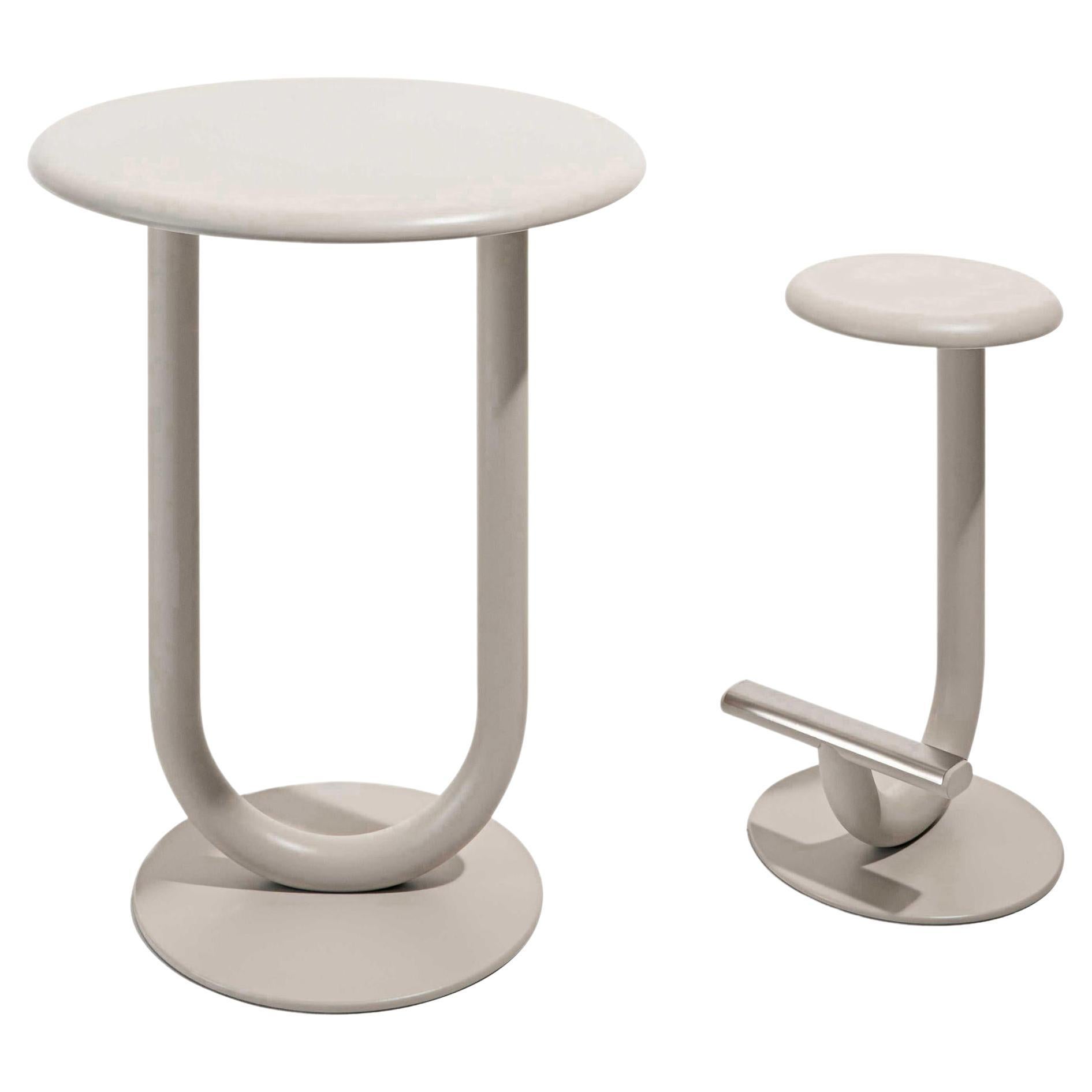 Customizable Desalto Strong Bar Table with Stool by Eugeni Quitllet For Sale