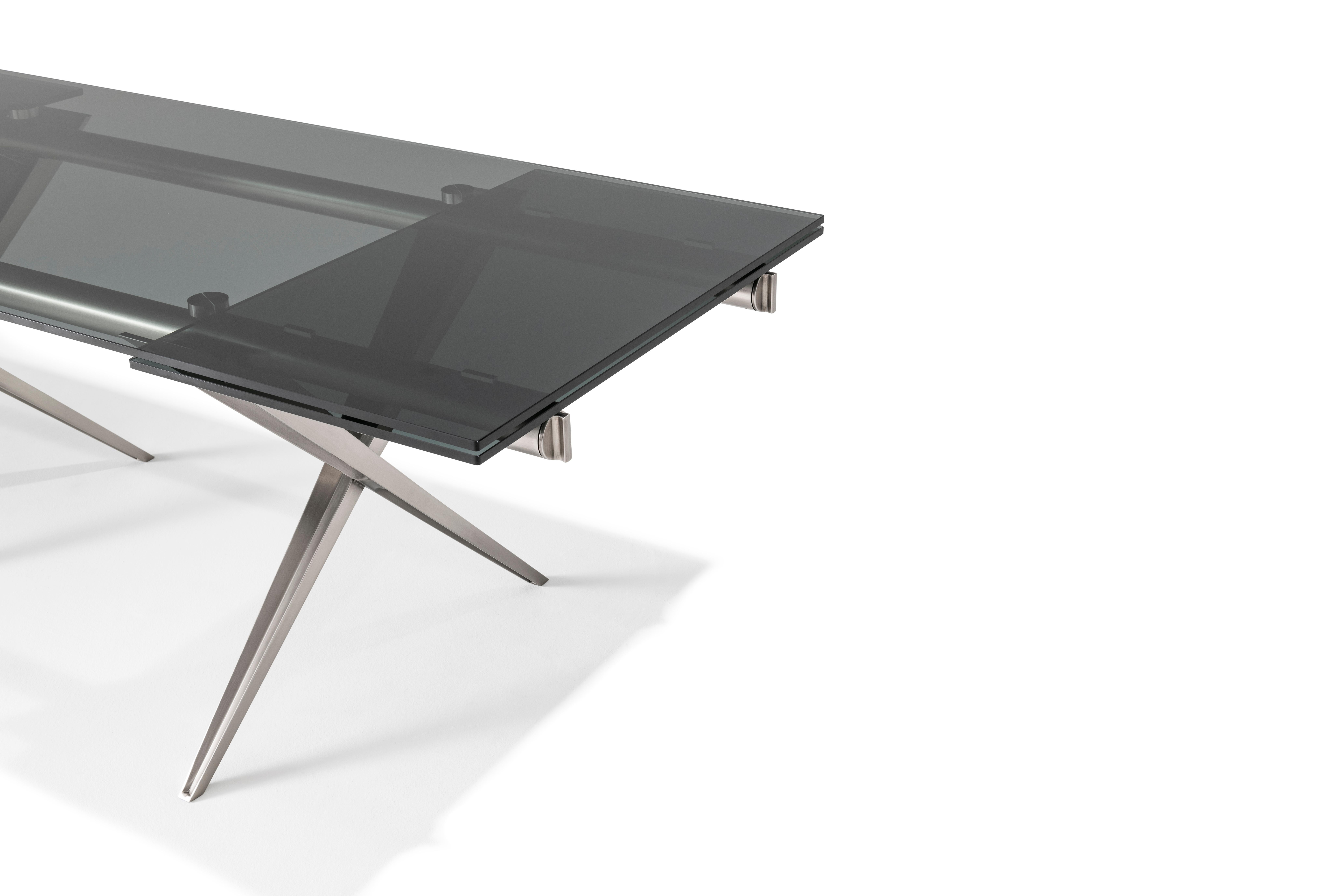 Desalto TENDER Table By Decoma In New Condition For Sale In Brooklyn, NY