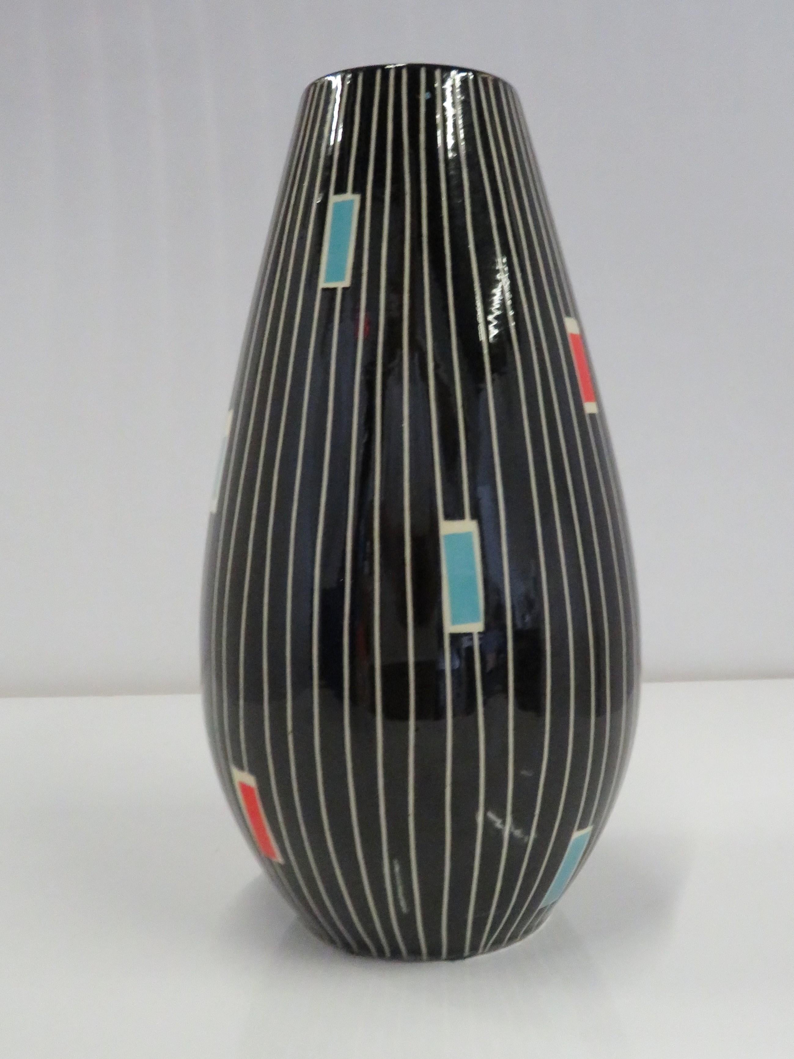 Deutsche Mid Century U Keramik-Modern-Keramikvase, 1960, Deutschland im Zustand „Gut“ im Angebot in Miami, FL