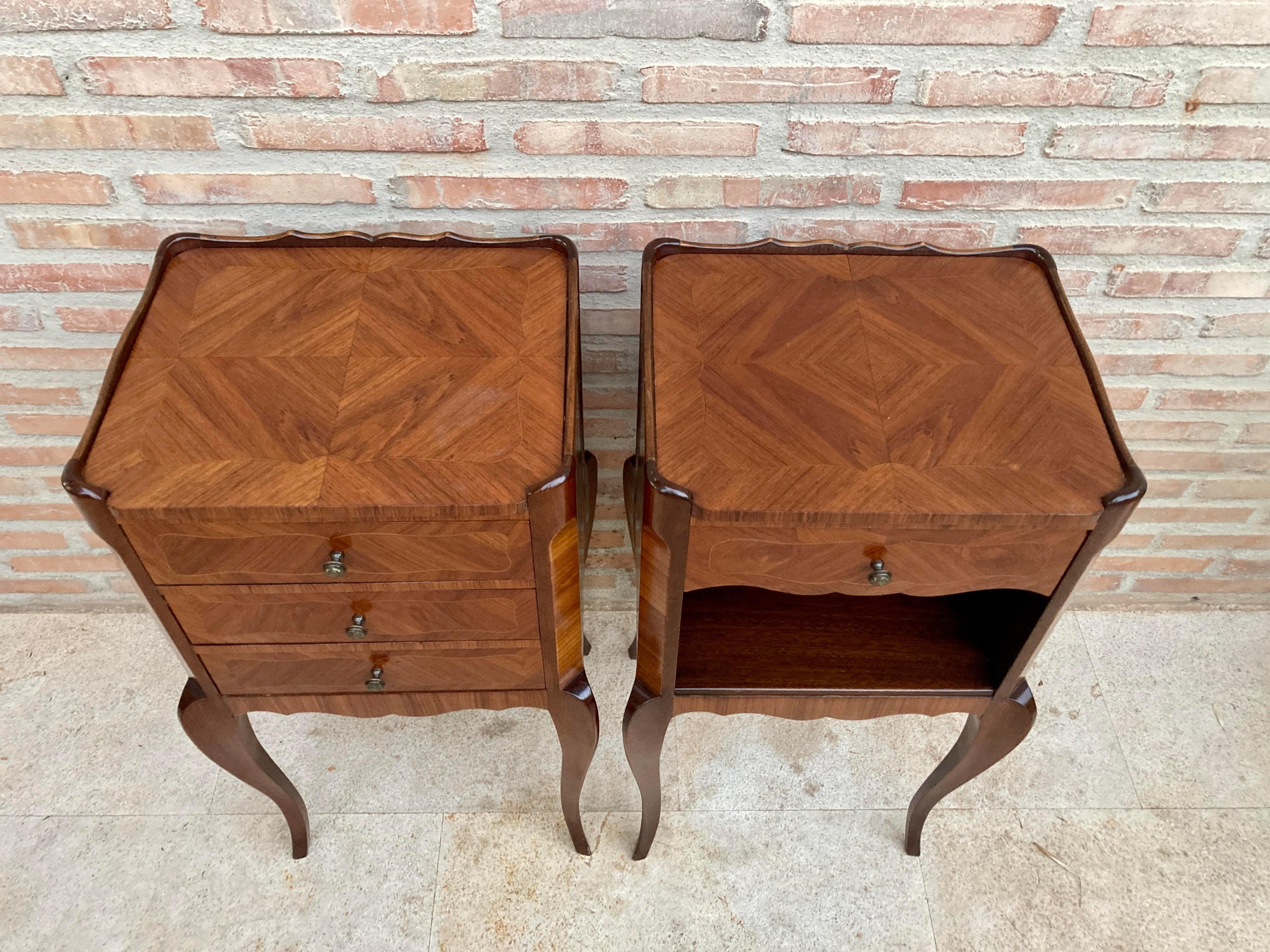 Early 20th Century French Marquetry And Iron Hardware Bedside Tables Or Nightsta For Sale 5