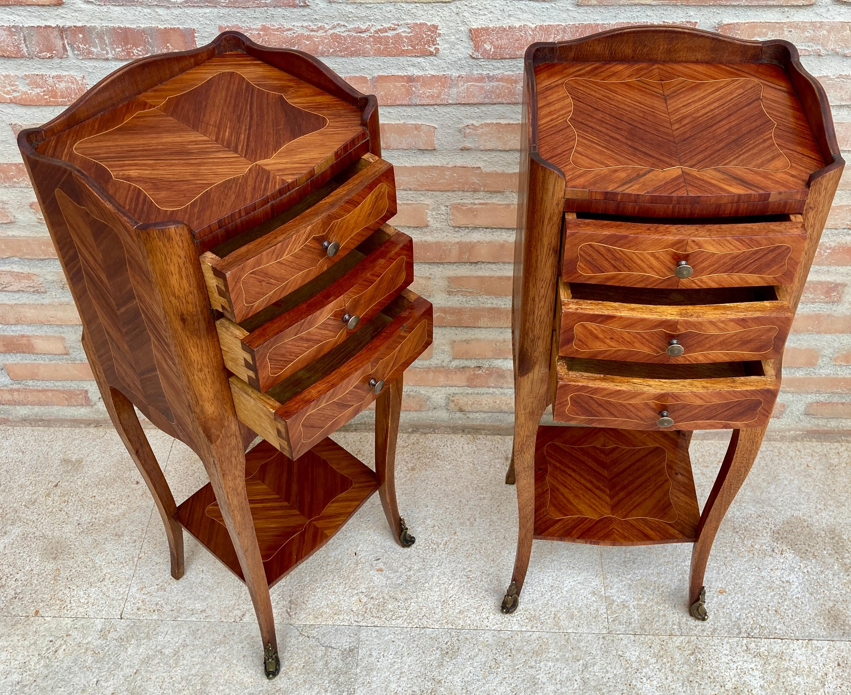 Description Pair of French Walnut Bedside Tables Adorned with Fine Louis XV Mar For Sale 5