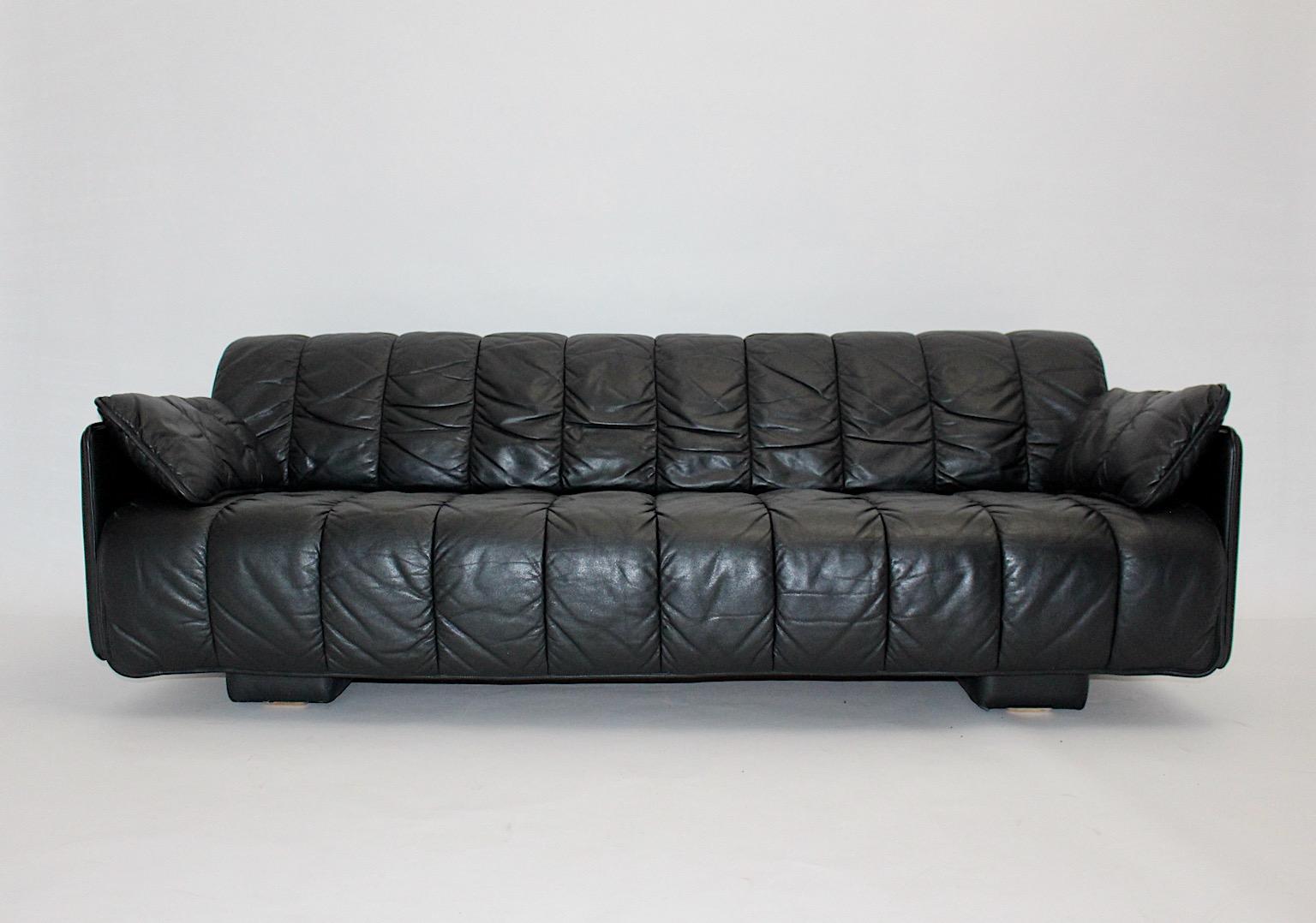 DeSede Schwarzes freistehendes Vintage DS 69 Sofa-Tagesbett aus Leder 1970er Jahre Schweiz (Moderne) im Angebot