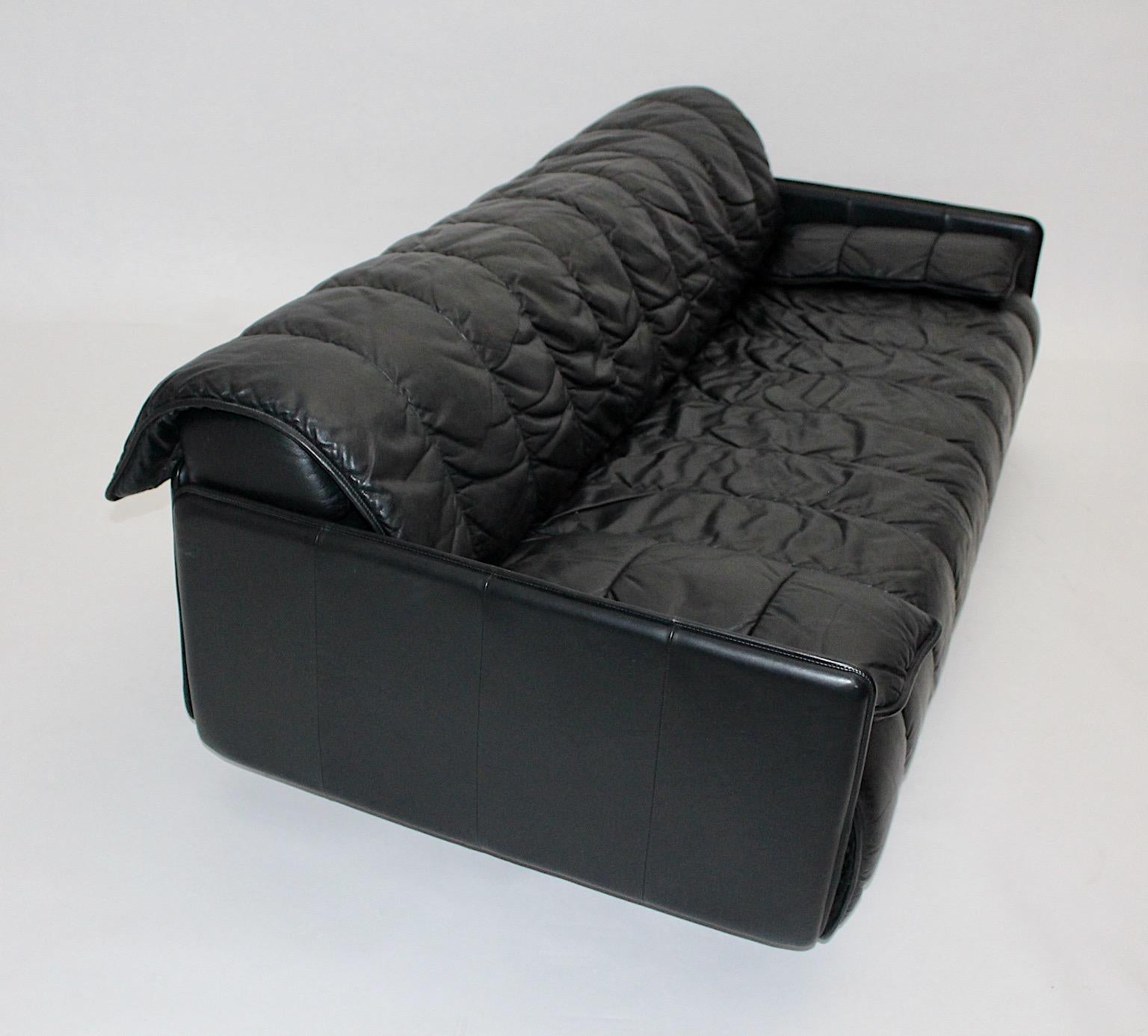 DeSede Schwarzes freistehendes Vintage DS 69 Sofa-Tagesbett aus Leder 1970er Jahre Schweiz (Ende des 20. Jahrhunderts) im Angebot