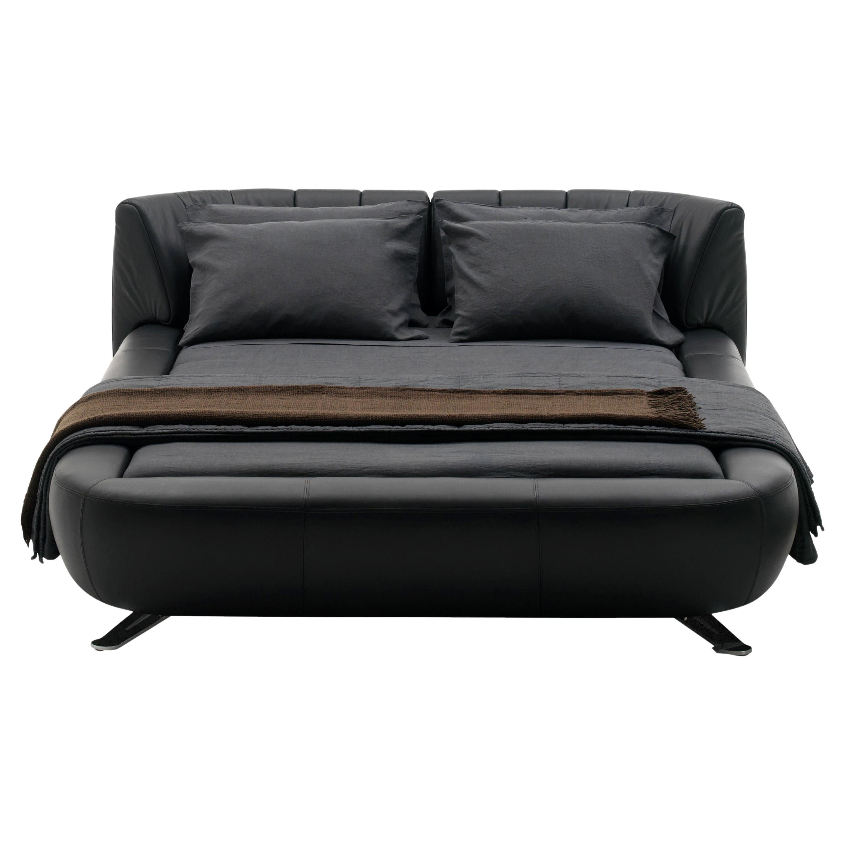 deSede DS-1164 King Size Leather Bed by Hugo de Ruiter For Sale