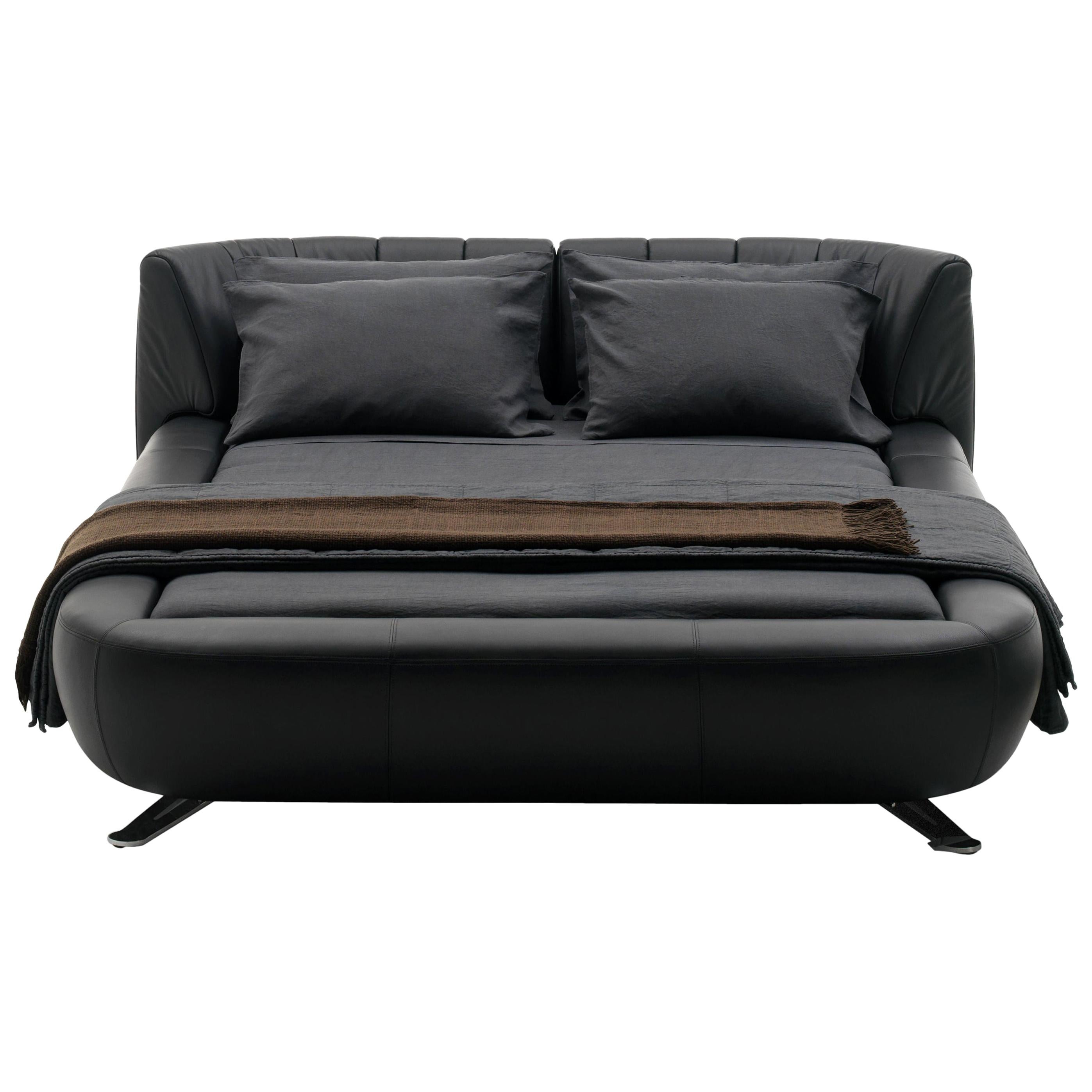 deSede DS-1164 Queen Size Leather Bed by Hugo de Ruiter For Sale