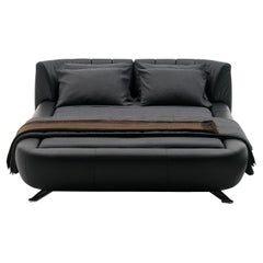 deSede DS-1164 Queen Size Leather Bed by Hugo de Ruiter