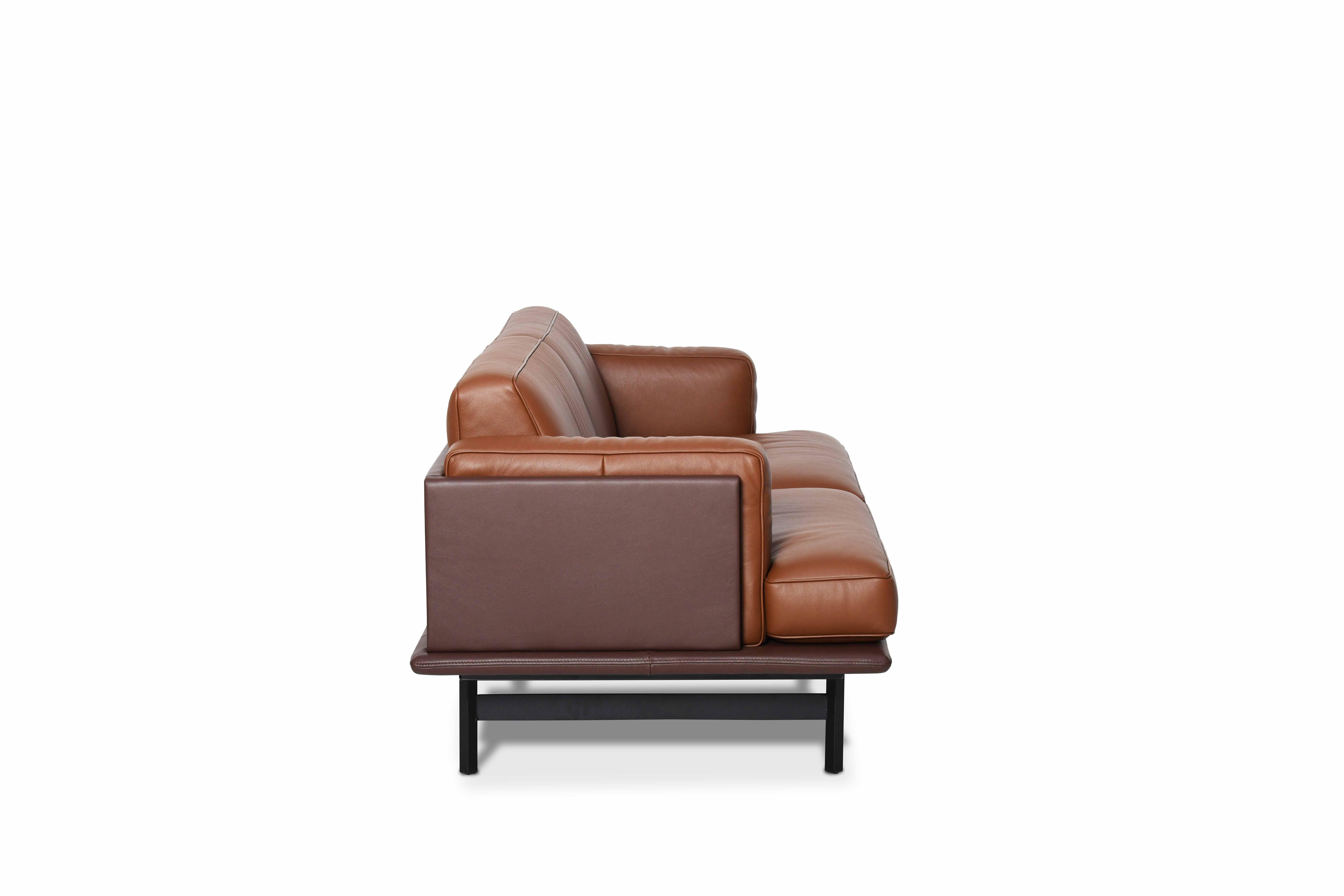 De Sede DS-175 Kleines zweisitziges Sofa mit Lünettenpolsterung von Patrick Norguet (Schweizerisch) im Angebot