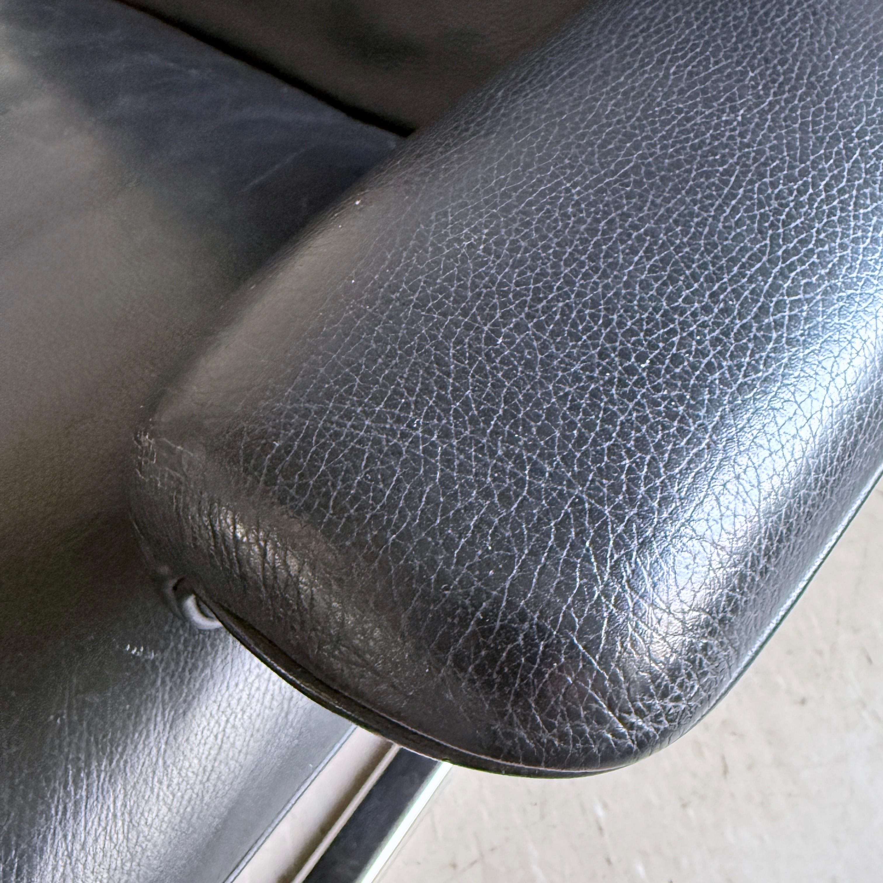 DeSede DS 2030 Leder-Loungesessel und -Ottomane von Hans Eichenberger, 1979 im Angebot 9