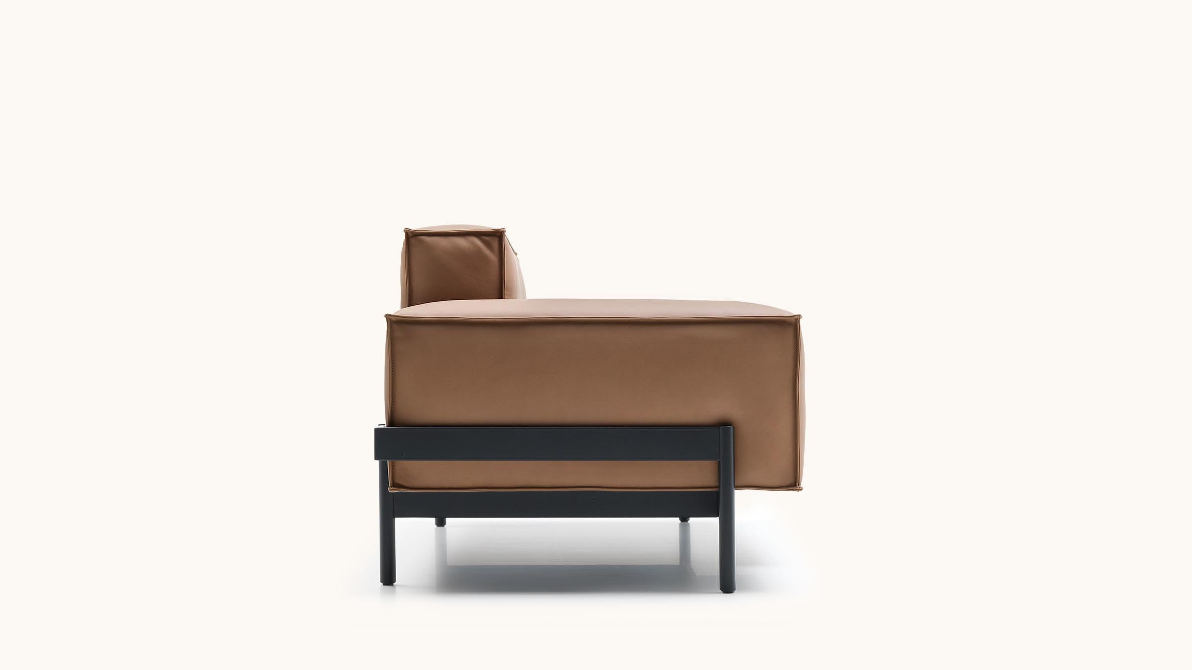 De Sede DS-21/102A Sofa mit Nougat-Polsterung von Stephan Hrlemann im Zustand „Neu“ im Angebot in Brooklyn, NY