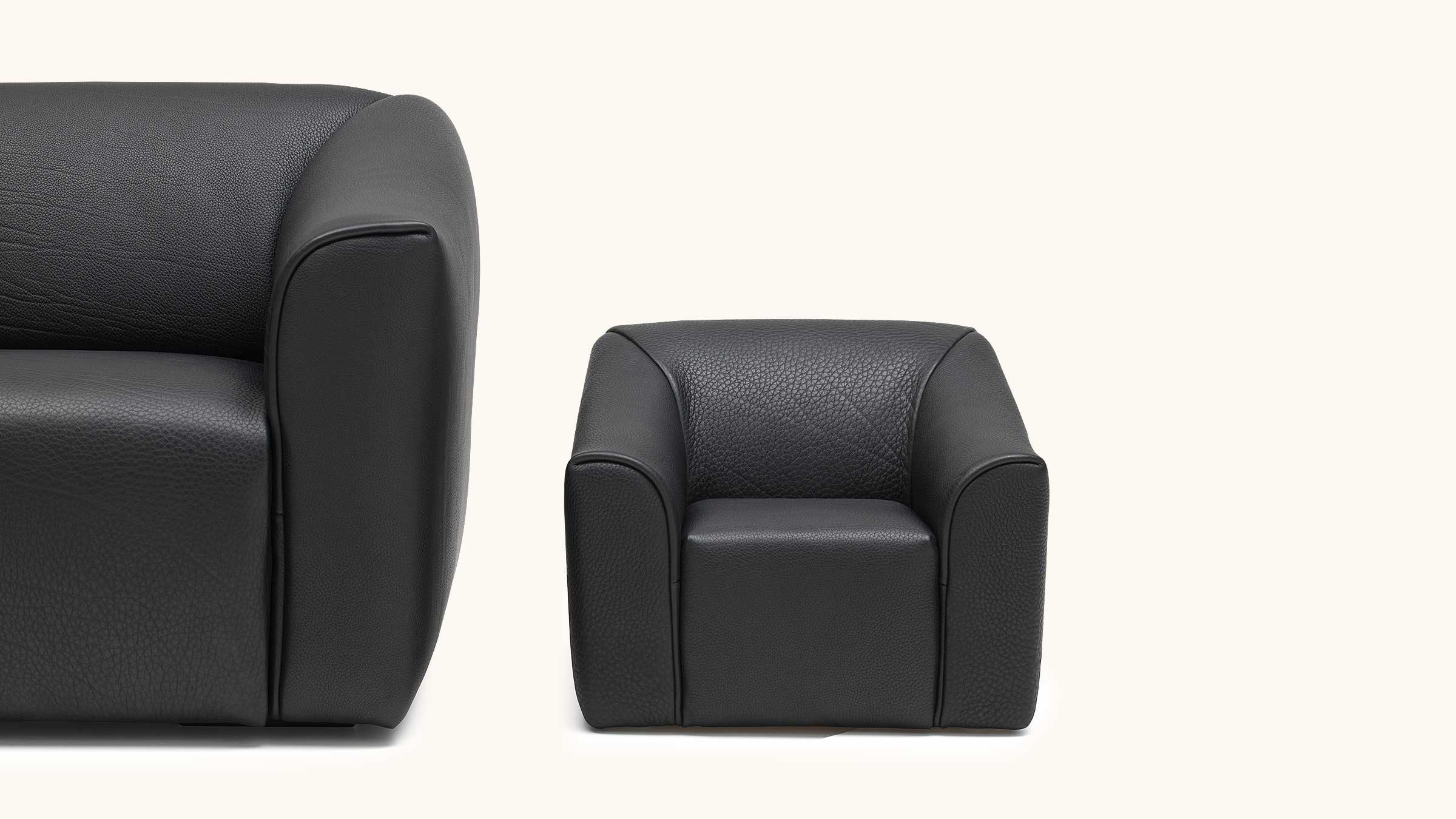 Modern De Sede DS-2847 Armchair in Black Upholstery by De Sede Design Team For Sale