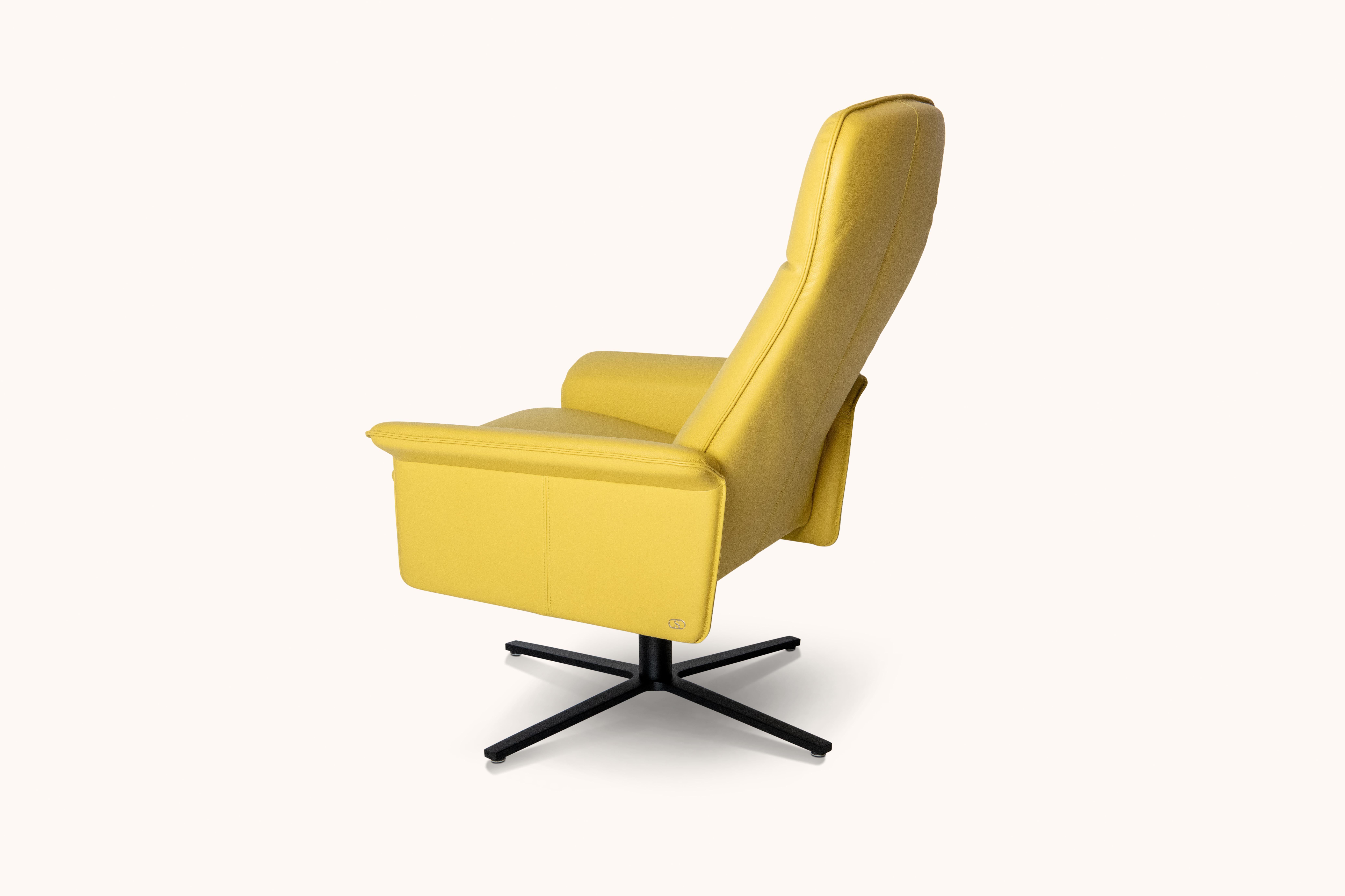 Suisse Chaise De Sede DS 55 à haut dossier en tapisserie de cuir jaune, équipe de design De Sede en vente