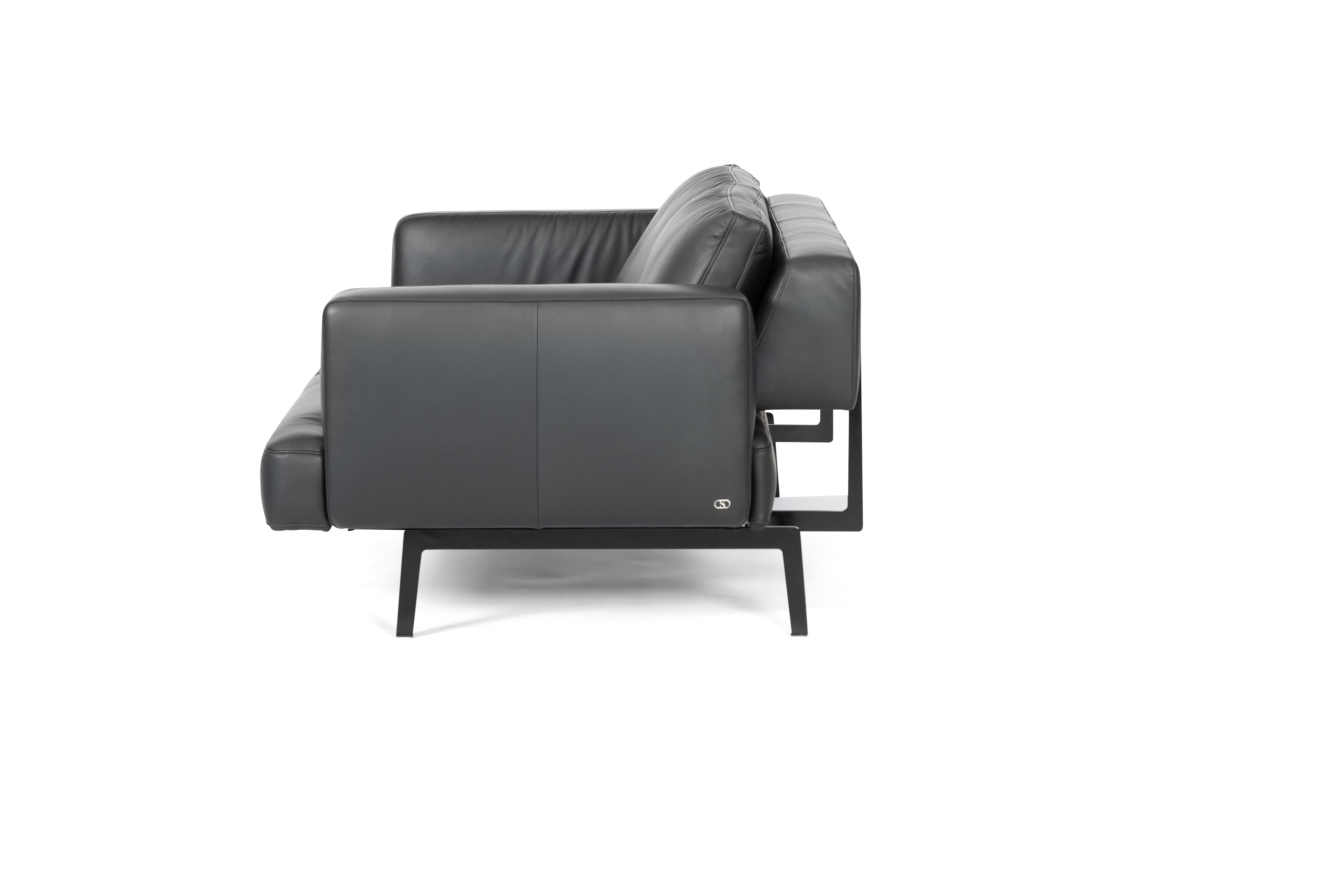 DeSede Ds-747/04 Multifunctional Sofa in Black Leather Seat and Back Upholstery For Sale 1