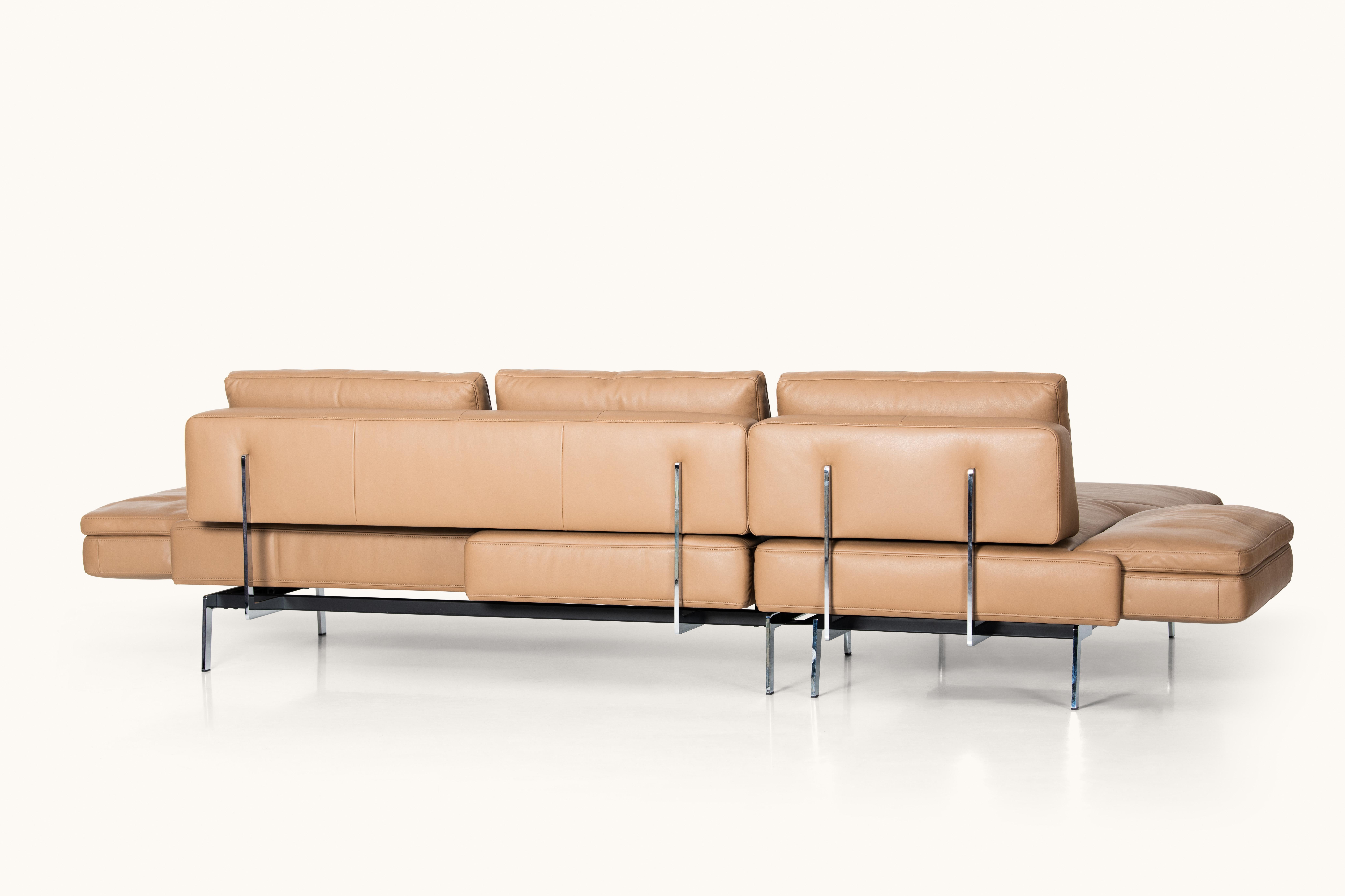 Modern DeSede DS-747/40 Multifunctional Sofa in Noce Leather Seat and Back Upholstery For Sale