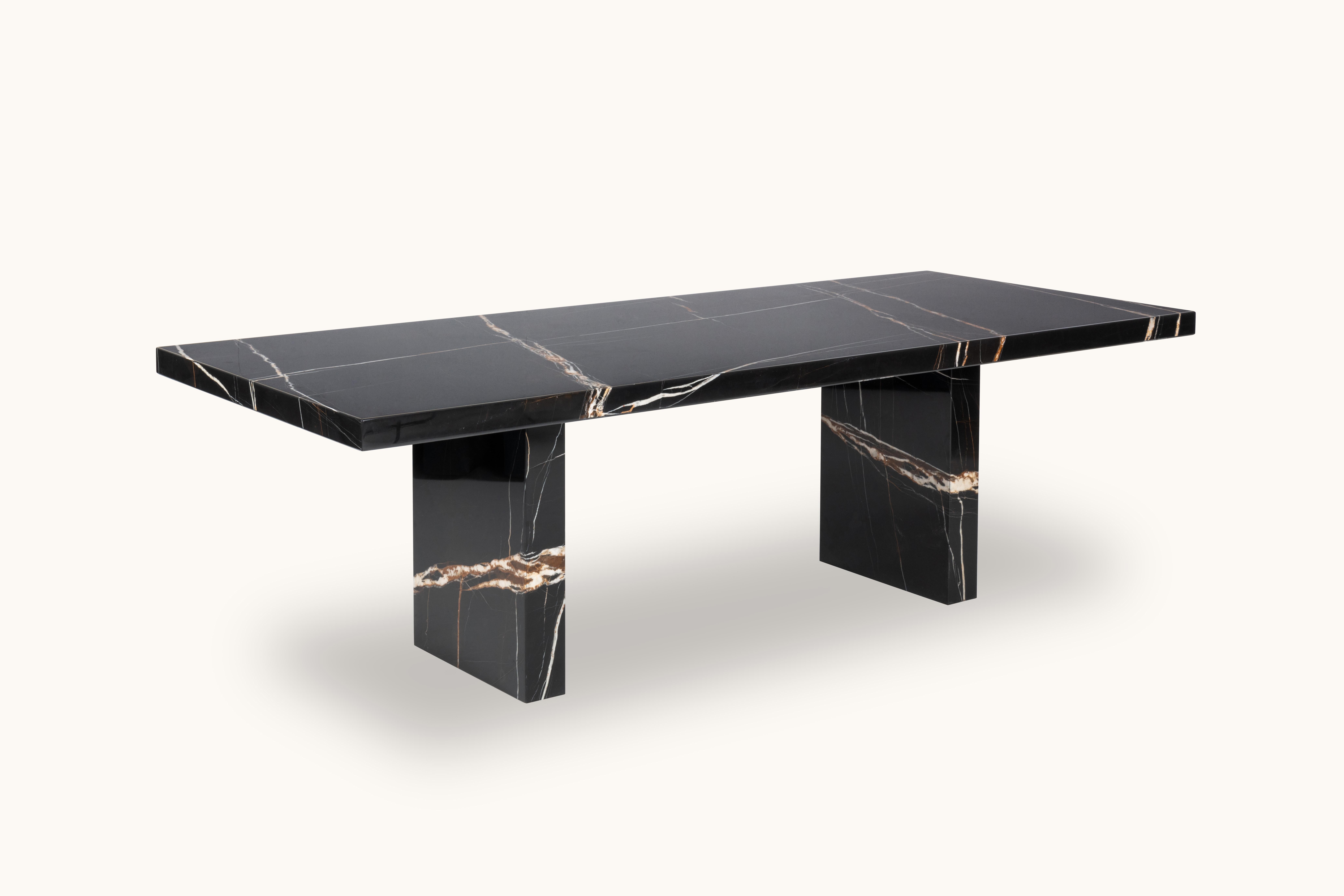 Swiss De Sede DS-788/96 Dining Table in Sahara Noir Stone by De Sede Design Team For Sale