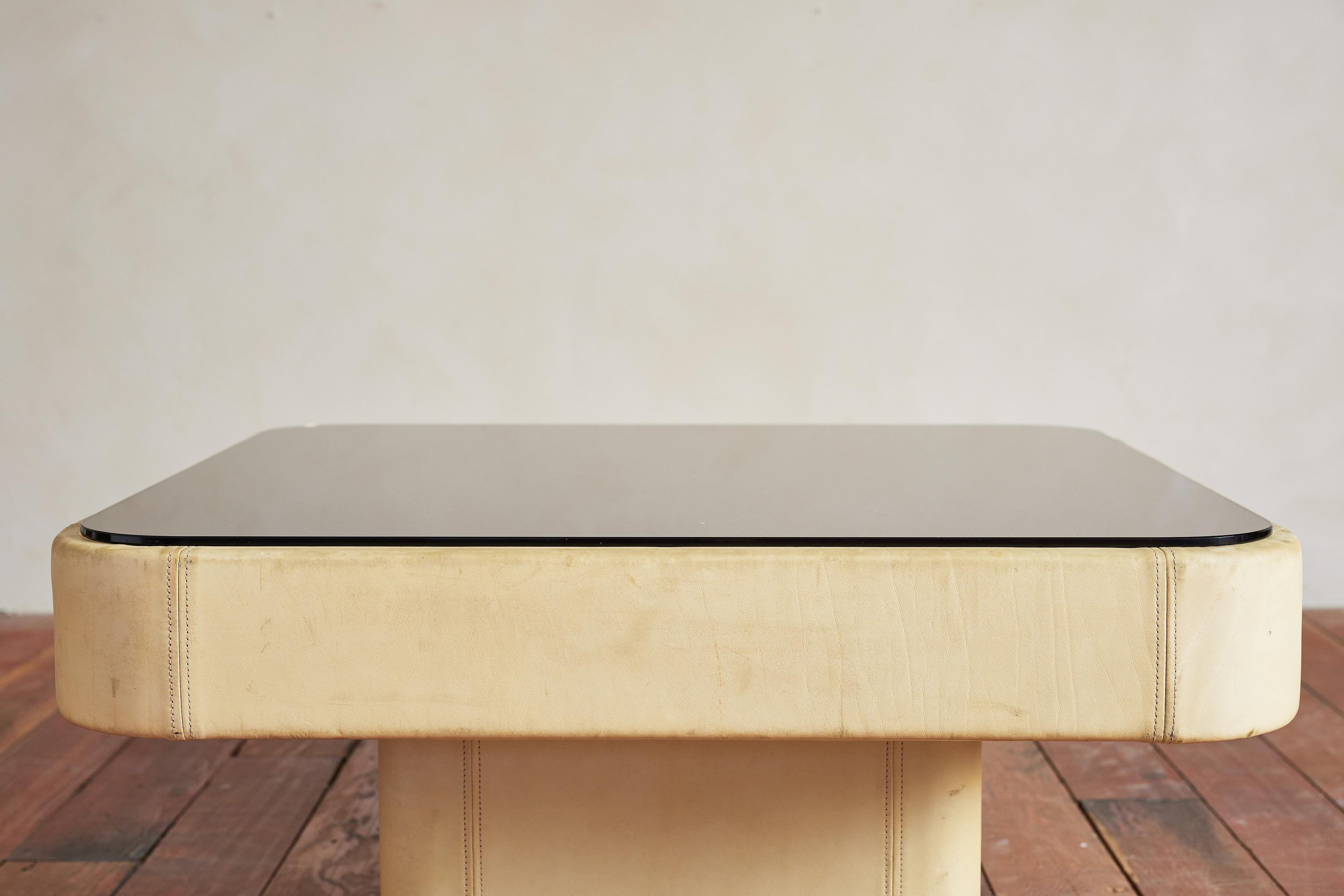 Desede Leather Coffee Table 5