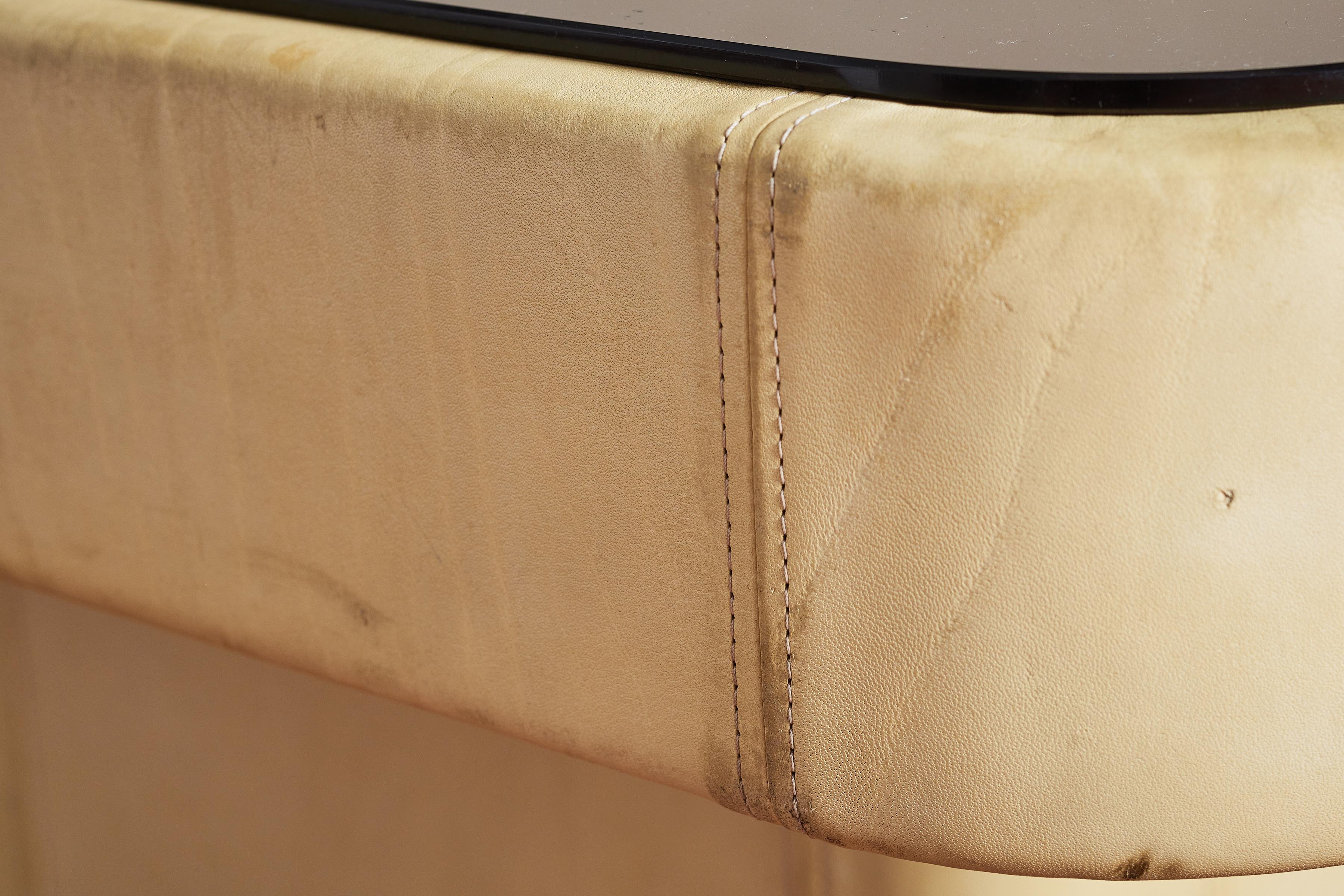 Desede Leather Coffee Table 4