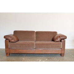 Zweisitzer-Sofa aus Leder von Desede mit Mohair-Kissen aus Pierre Frey