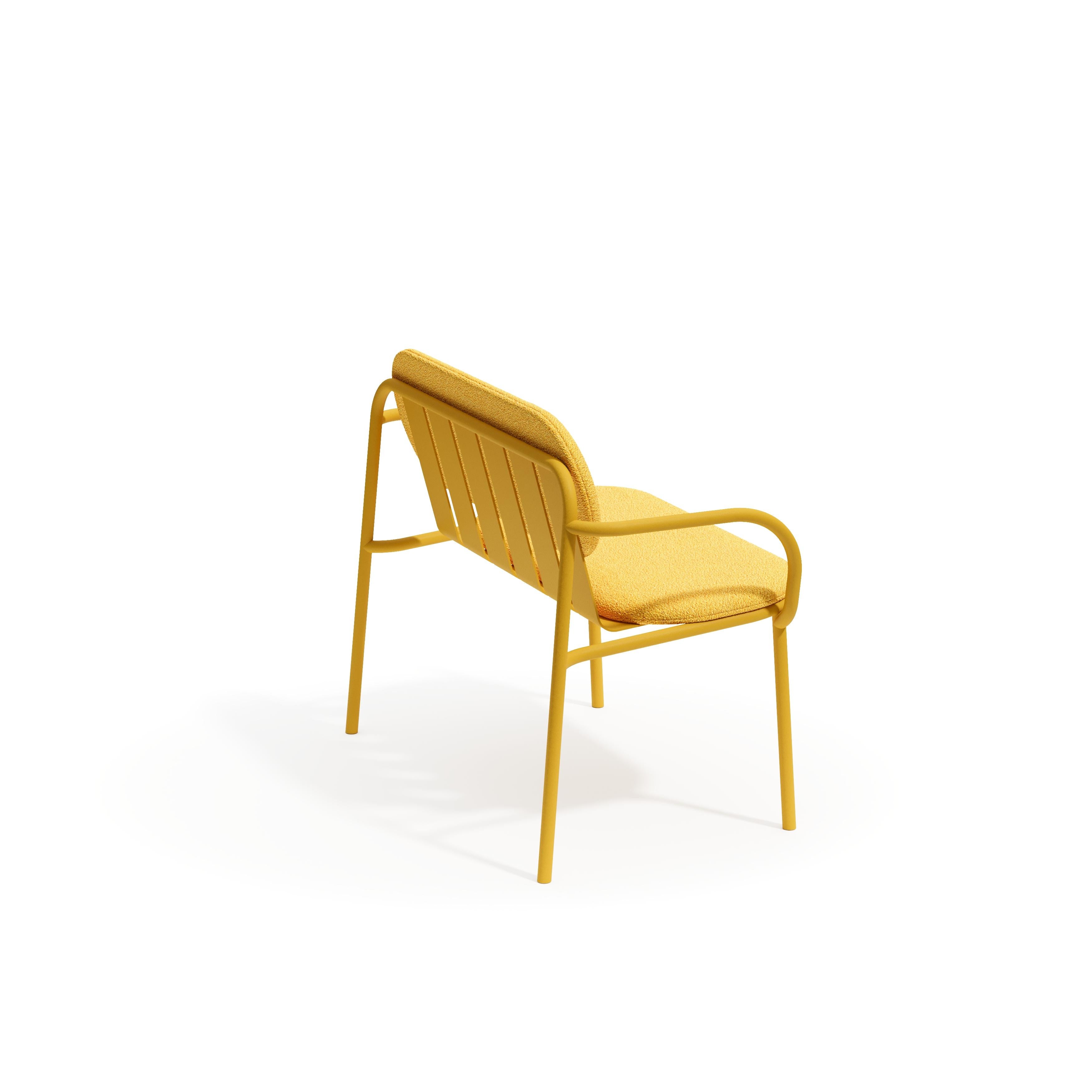 Desert Esszimmer Sofa von Denis Sokolov für Joyf

Das Desert Dining Sofa definiert die Art und Weise, wie wir zusammenkommen, neu und bietet eine entspanntere und einladendere Alternative zu den traditionellen Esszimmerstühlen. Das von Denis Sokolov