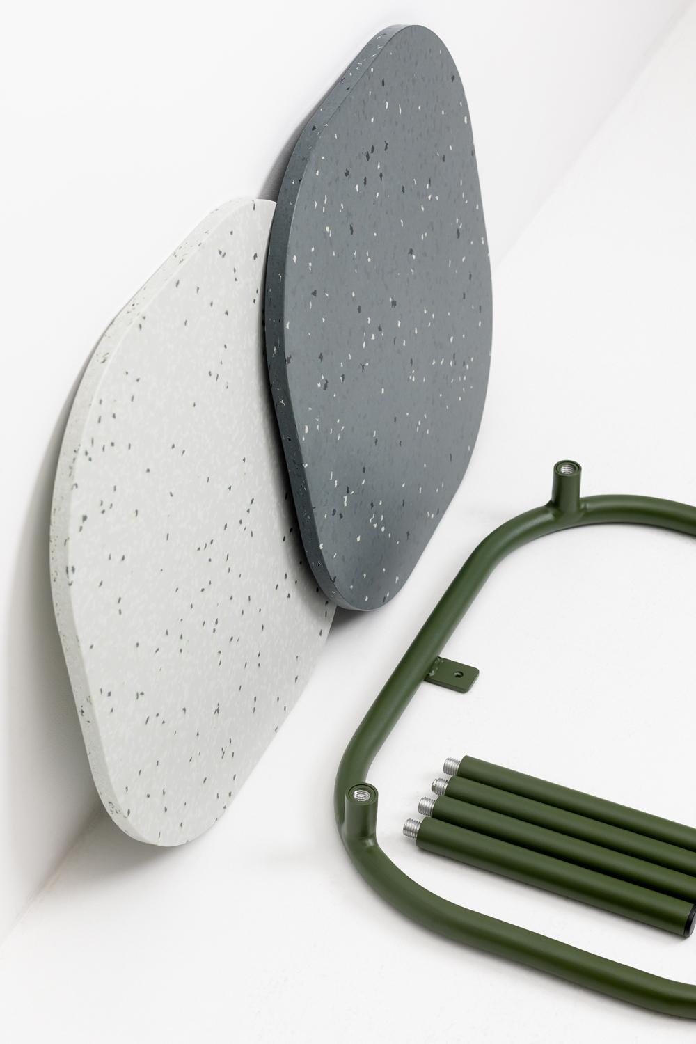 Grande table basse en aluminium désert avec plateau en plastique recyclé par Joyf en vente 3