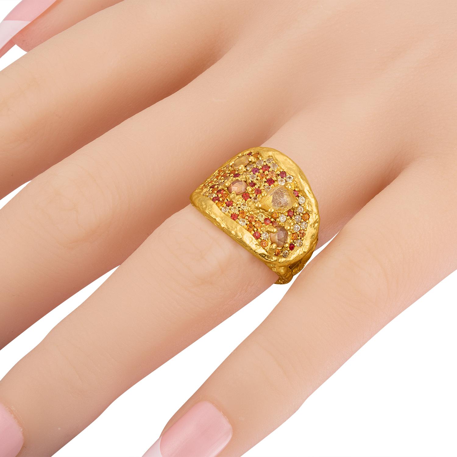 Round Cut Desert Bloom 22k Gold Pave
