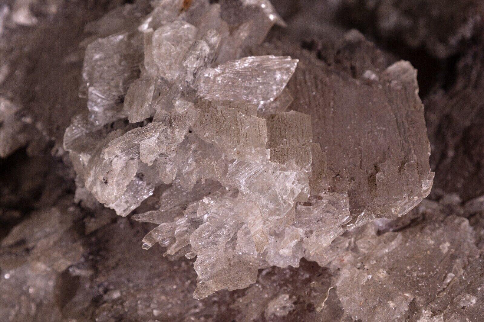 Spécimen minéral d'un géode vintage en cristal du désert en vente 2