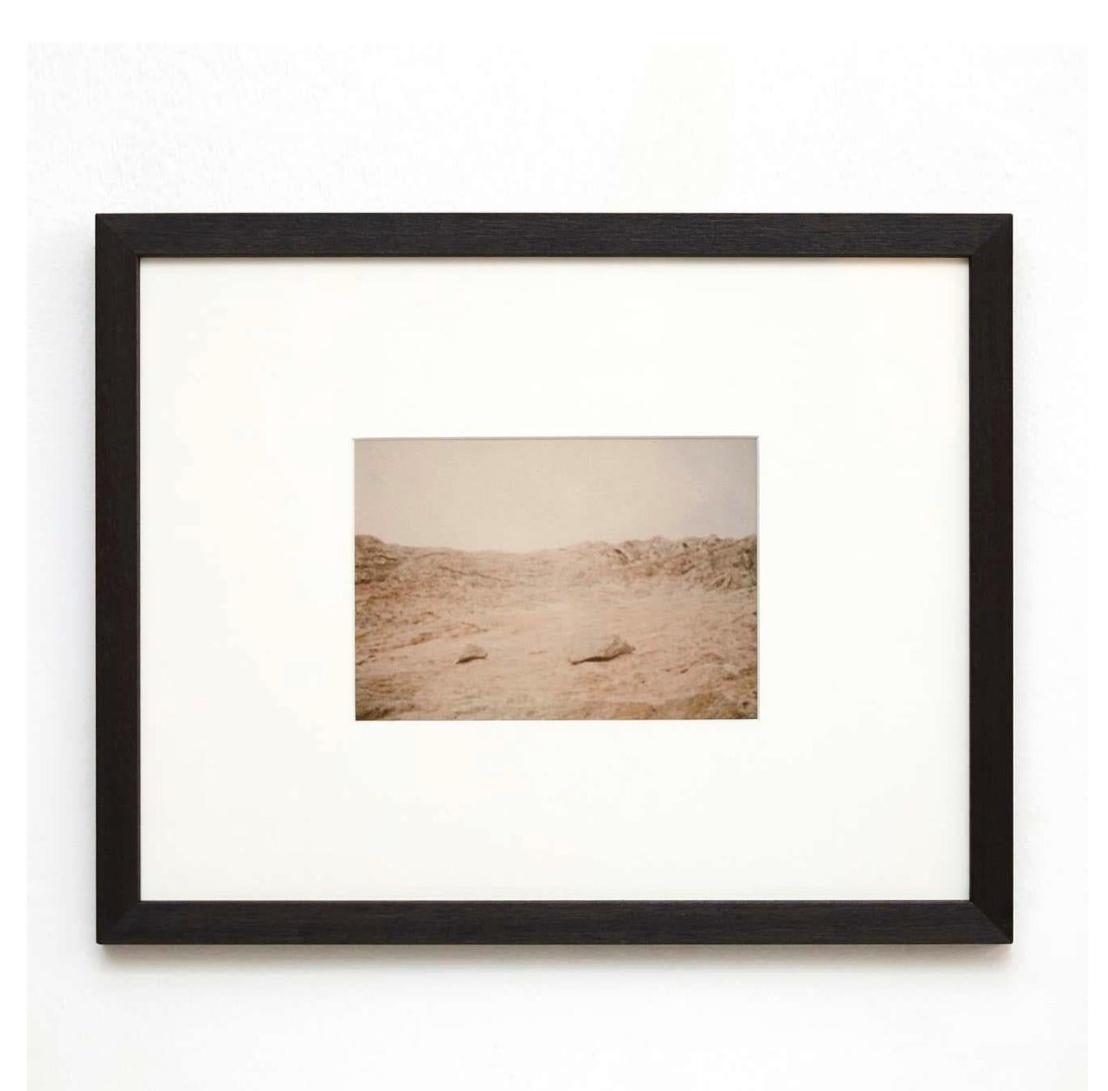 Wüstenessenz - Eine atemberaubende Fotografie von David Urbano (Moderne) im Angebot