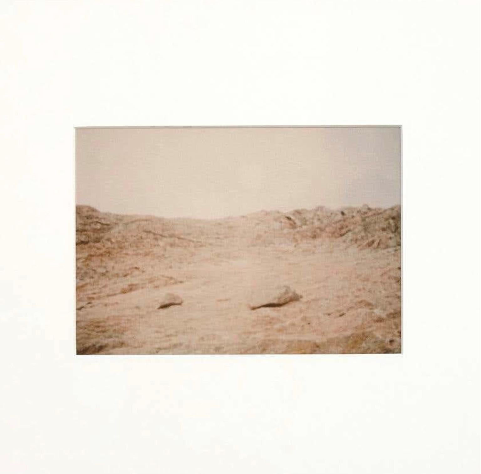 Wüstenessenz - Eine atemberaubende Fotografie von David Urbano im Angebot 1