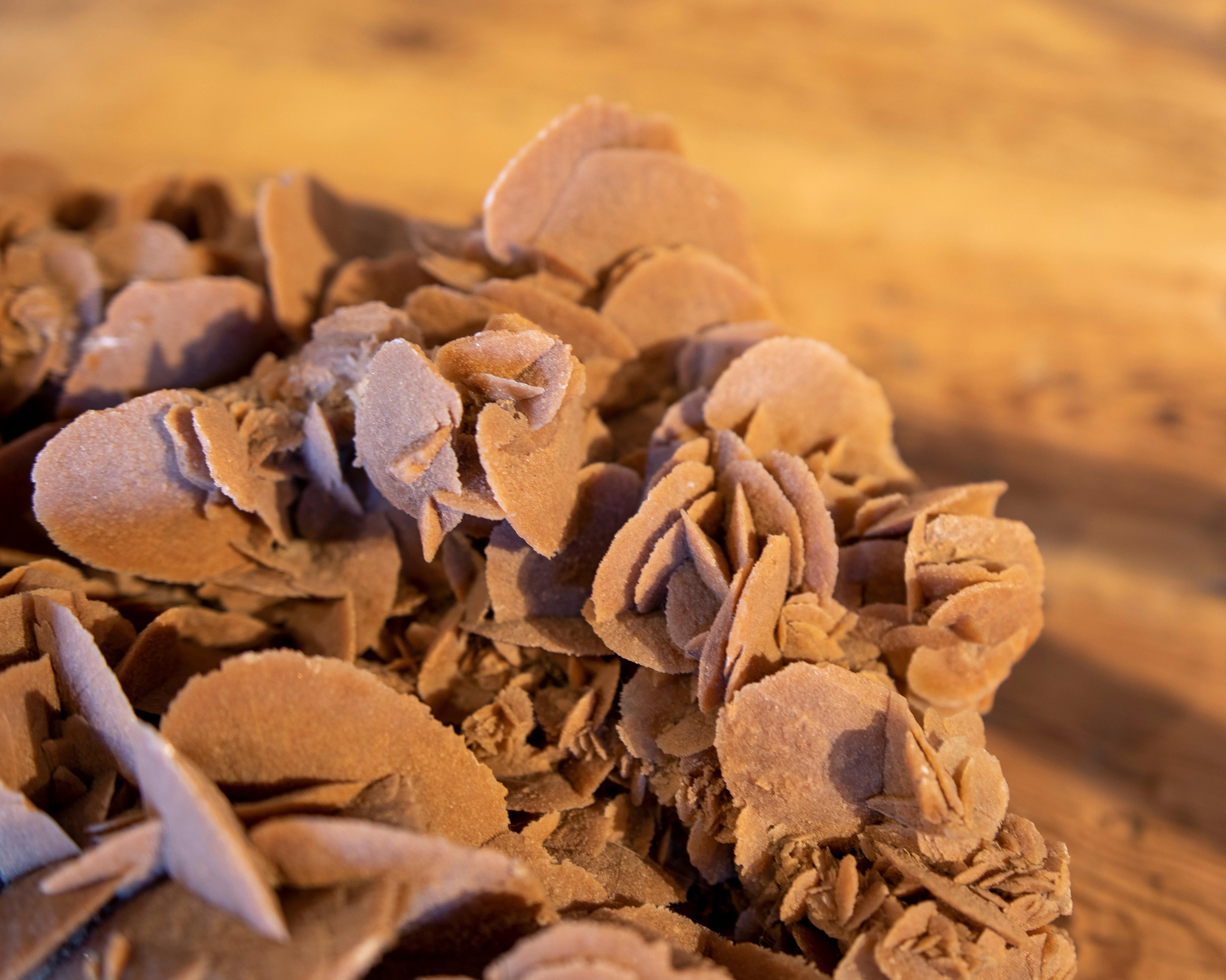 Desert Rose' Selenite Crystal Formation In Good Condition In Marbella, ES