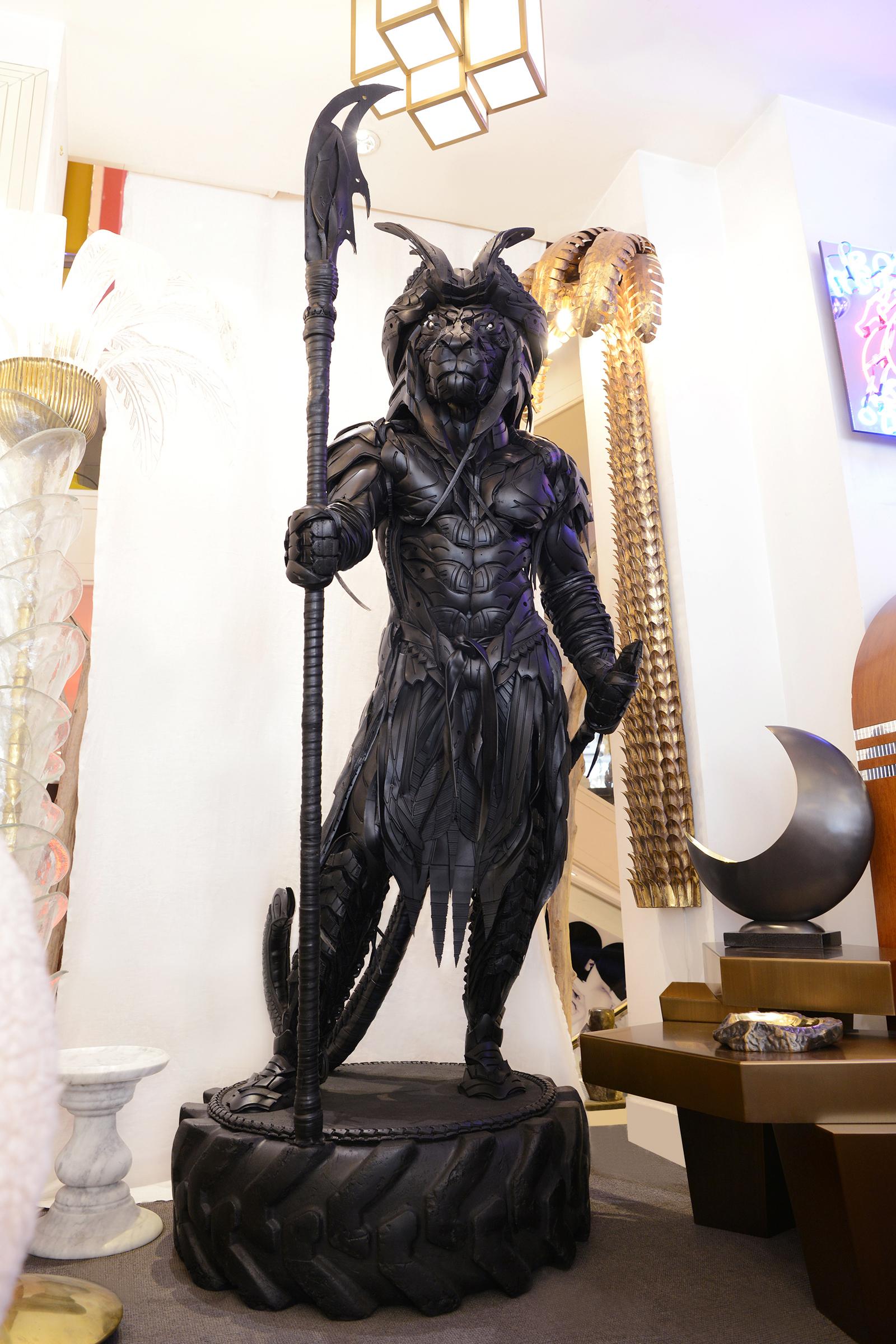 Escultura Samurai del Desierto en Nuevo estado para la venta en Paris, FR
