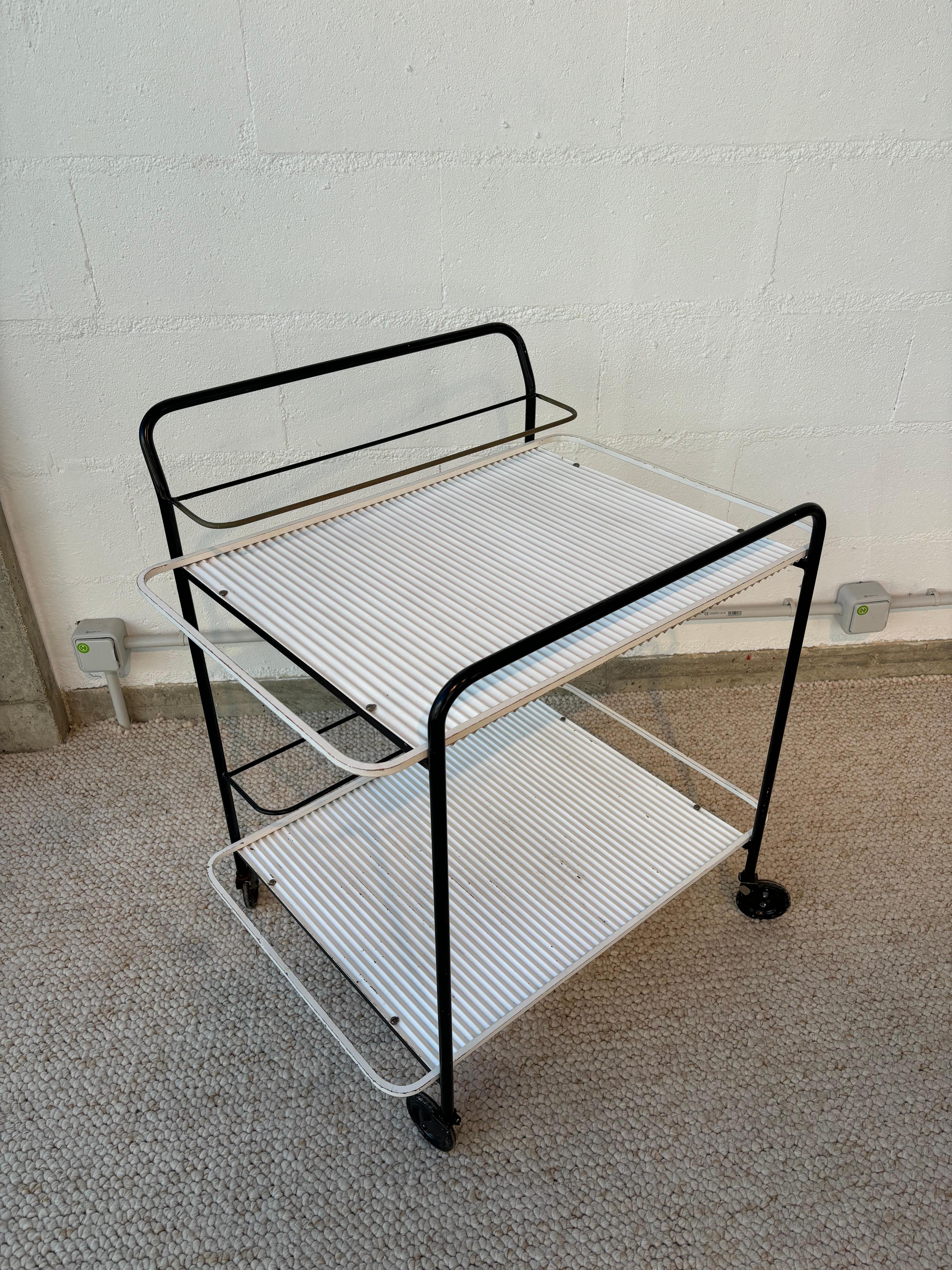 Mid-Century Modern Déserte par Mathieu Matégot For Sale
