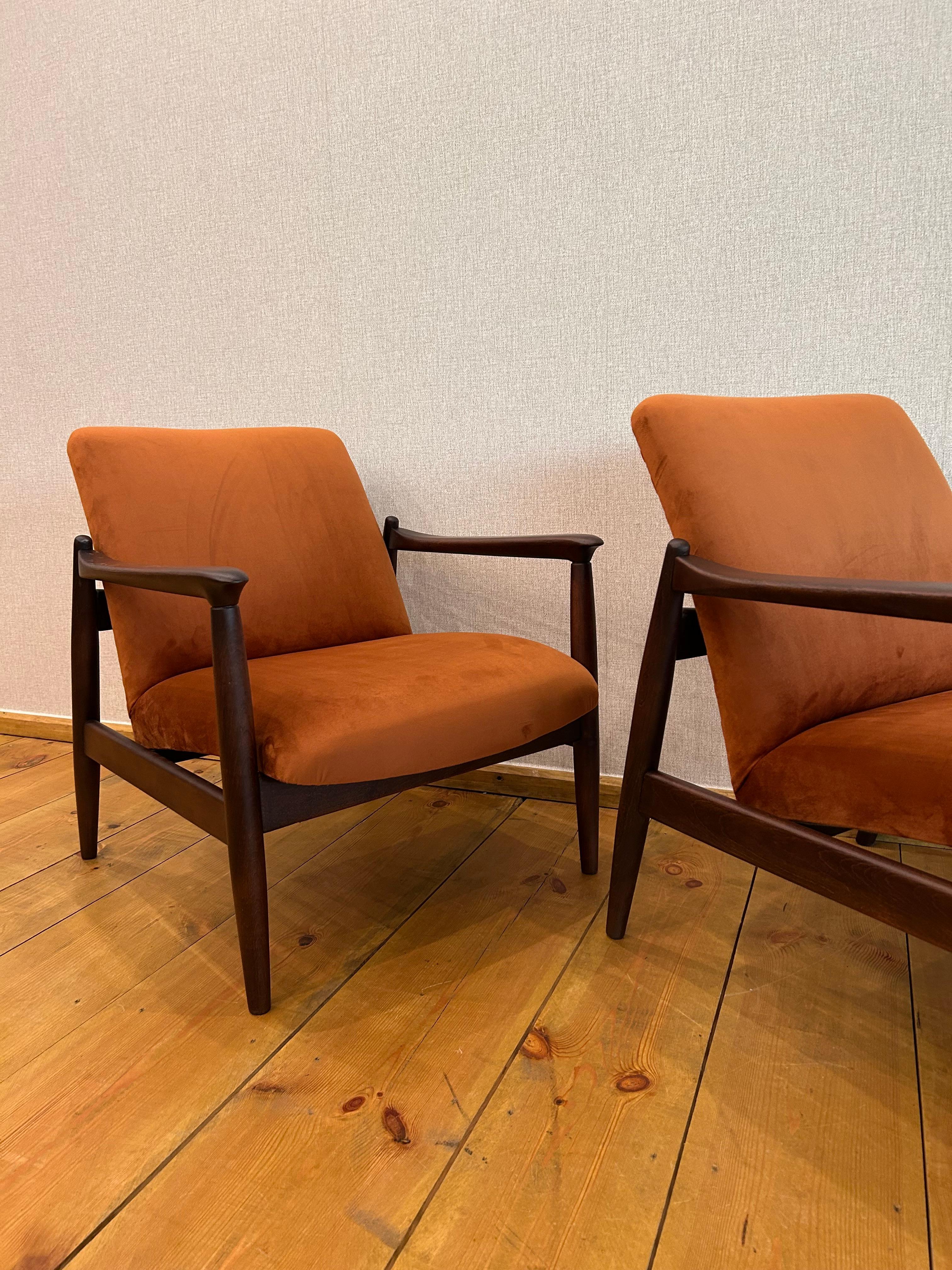 Design  2 Poltrona GFM-64 PROJ. CASA EDMUND in vendita 1