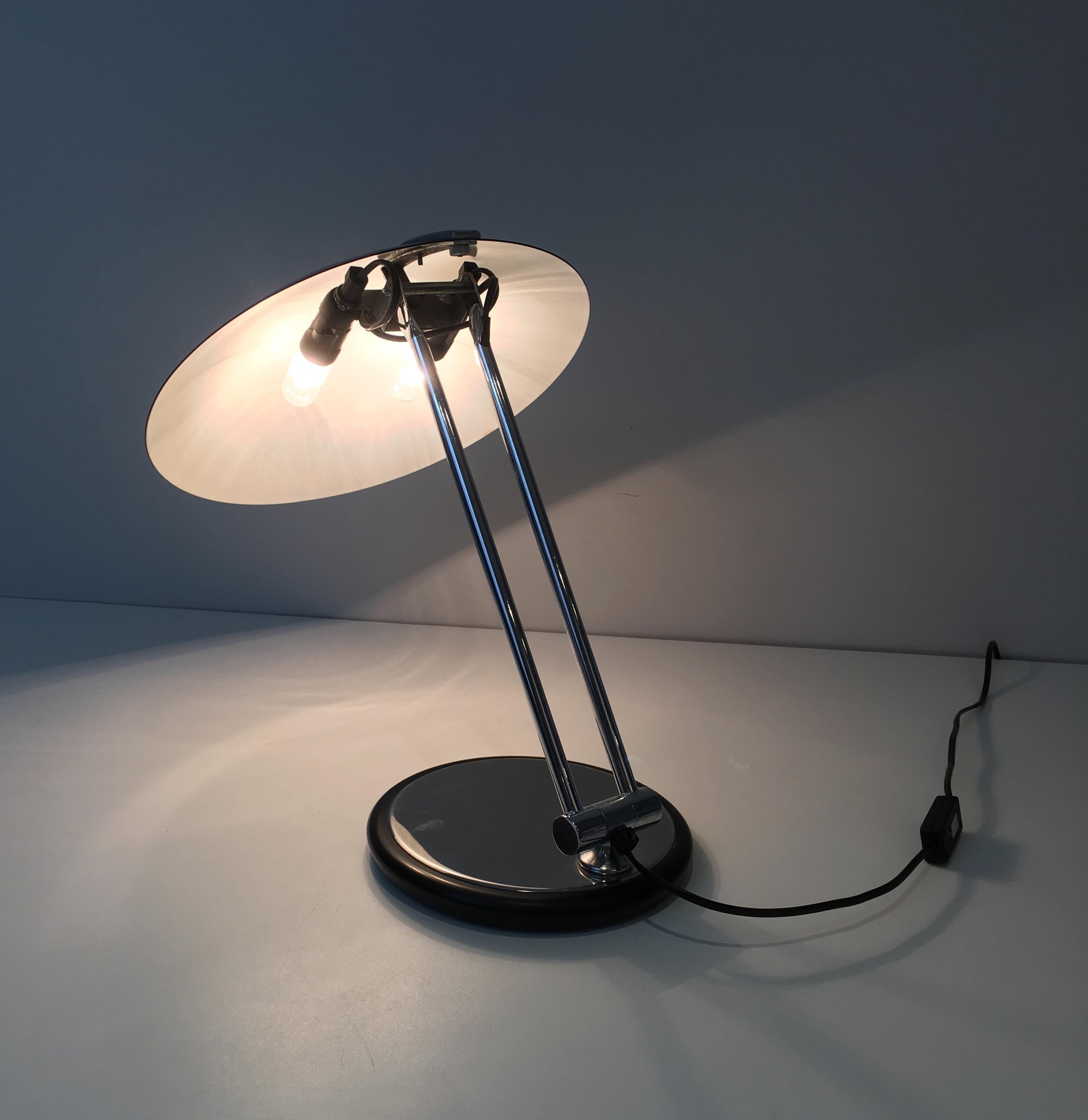 Design Adjustable Chrome and Black Lacquered Desk Lamp, circa 1970 For Sale 4