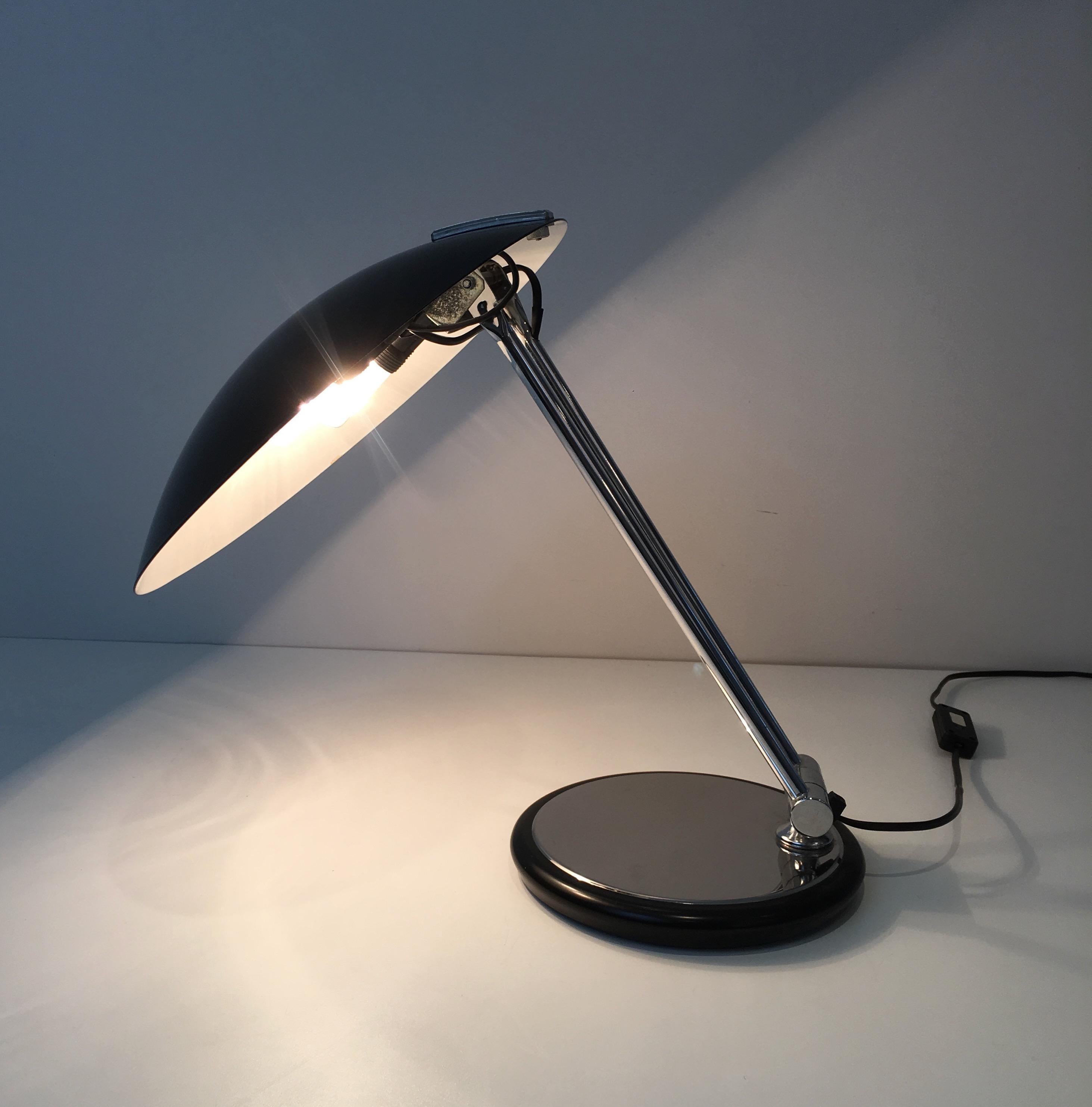 Design Adjustable Chrome and Black Lacquered Desk Lamp, circa 1970 For Sale 8