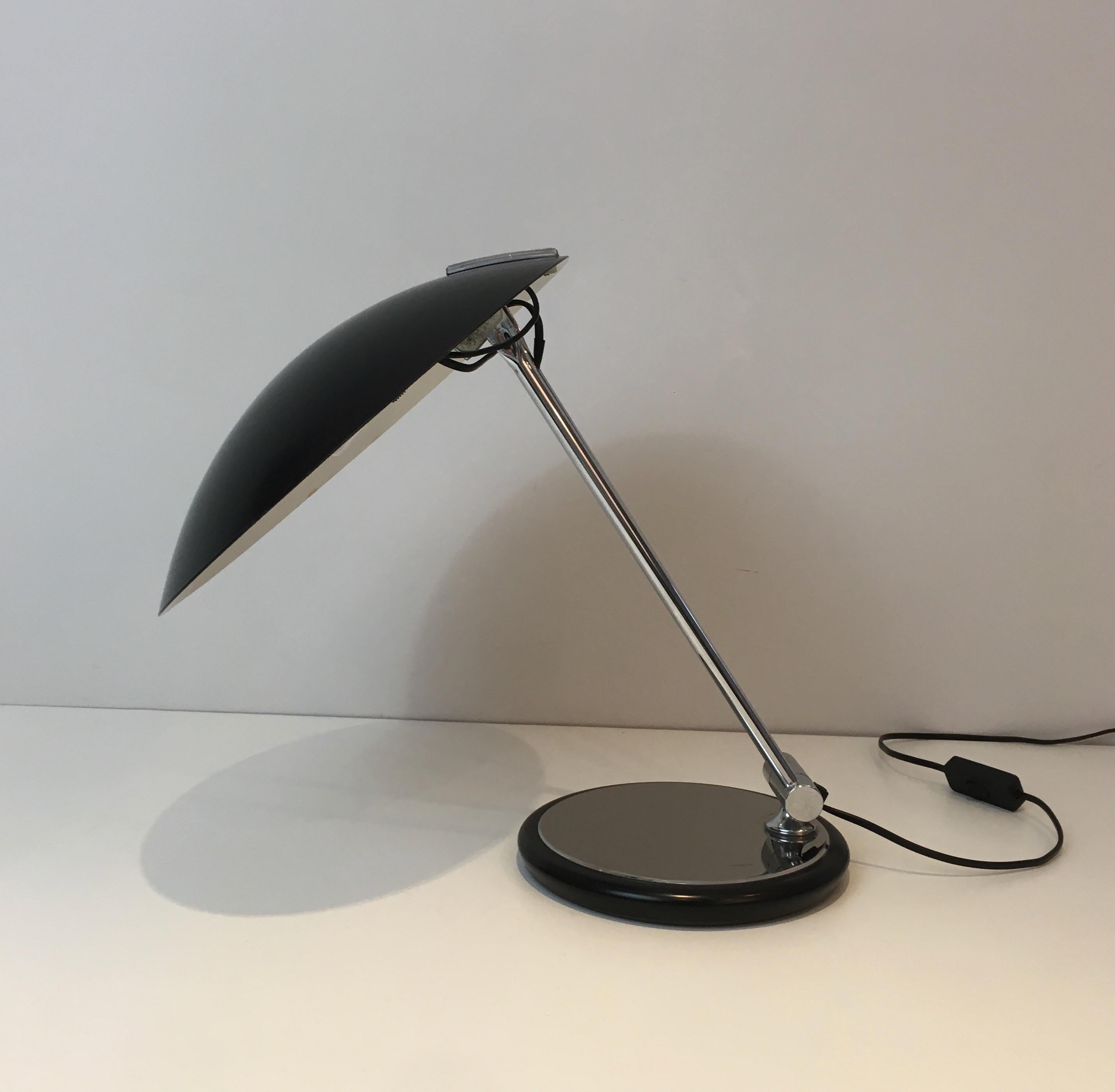 Late 20th Century Design Adjustable Chrome and Black Lacquered Desk Lamp, circa 1970 For Sale
