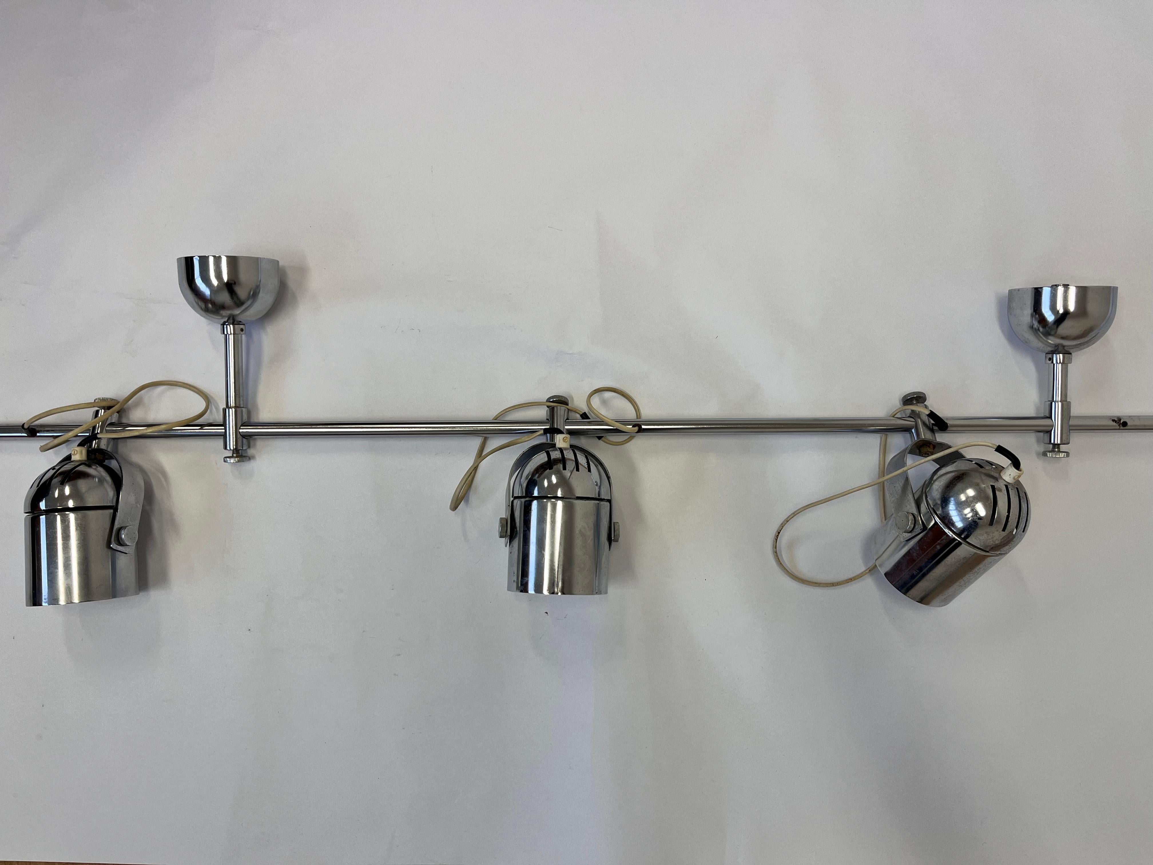 - Czechoslovakia.
- 3x E27 or E26 socket
- polished
- Good original condition
jr