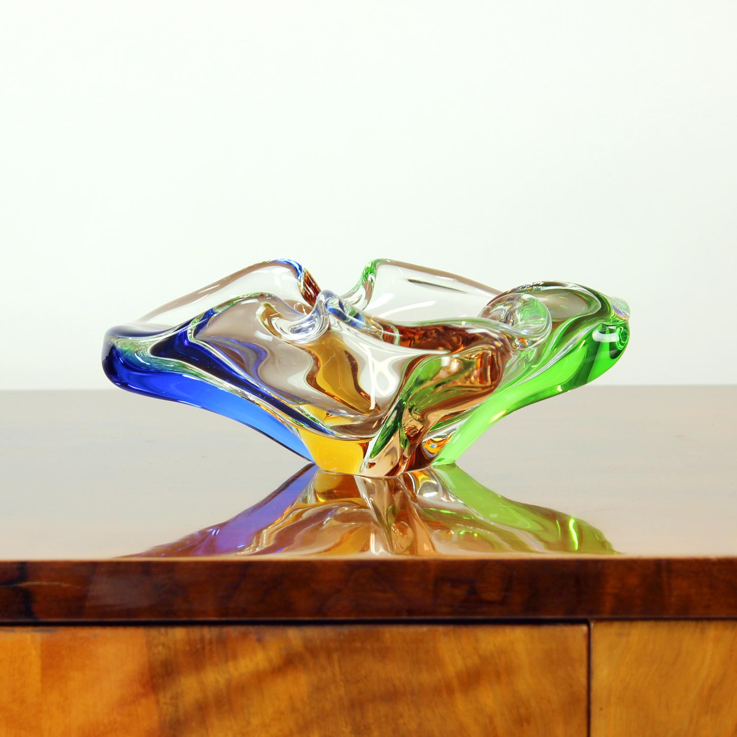 Design Art Rhapsody Collection Glass Bowl By Frantisek Zemek, Czechoslovakia 196 en vente 6