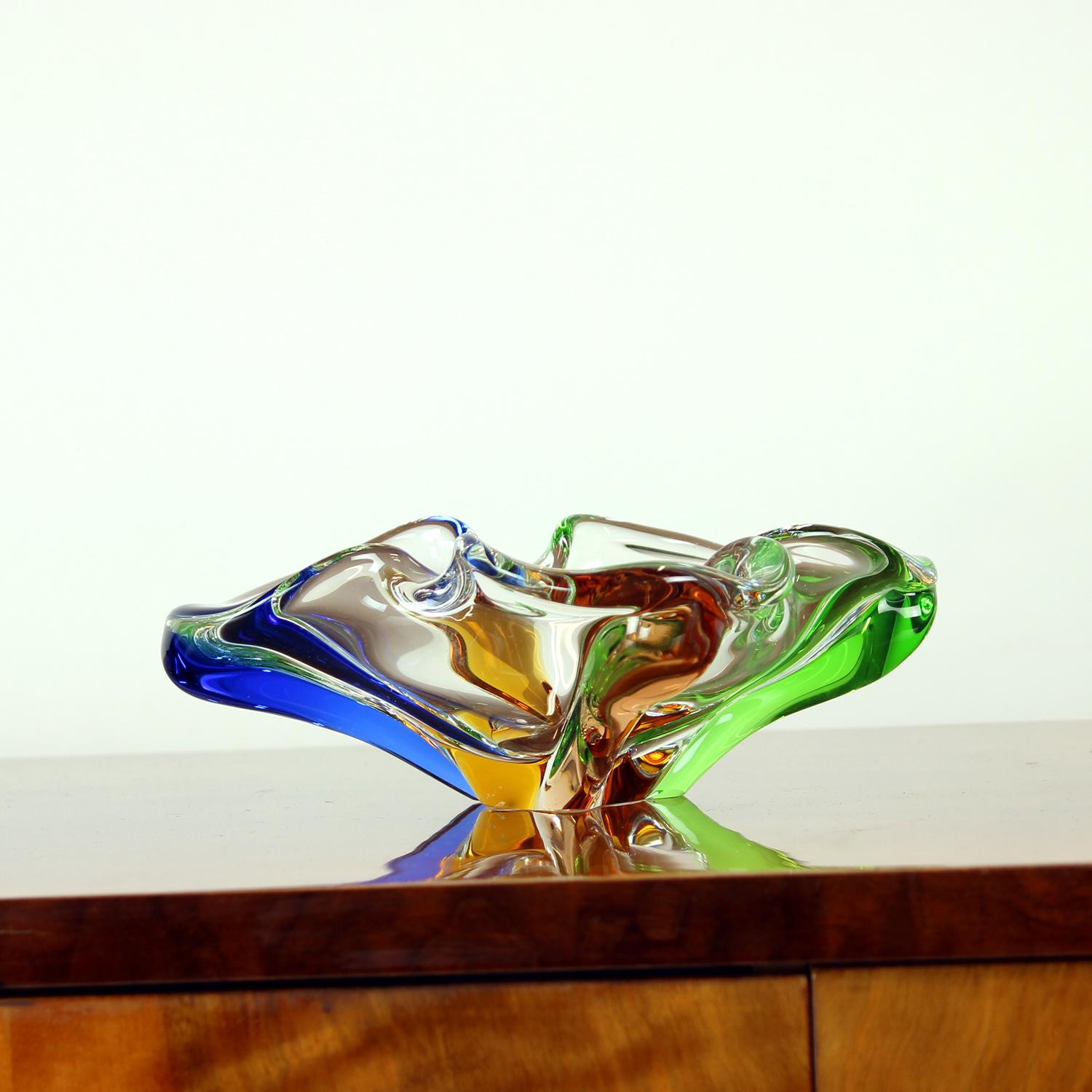 Design Art Rhapsody Collection Glass Bowl By Frantisek Zemek, Czechoslovakia 196 en vente 7