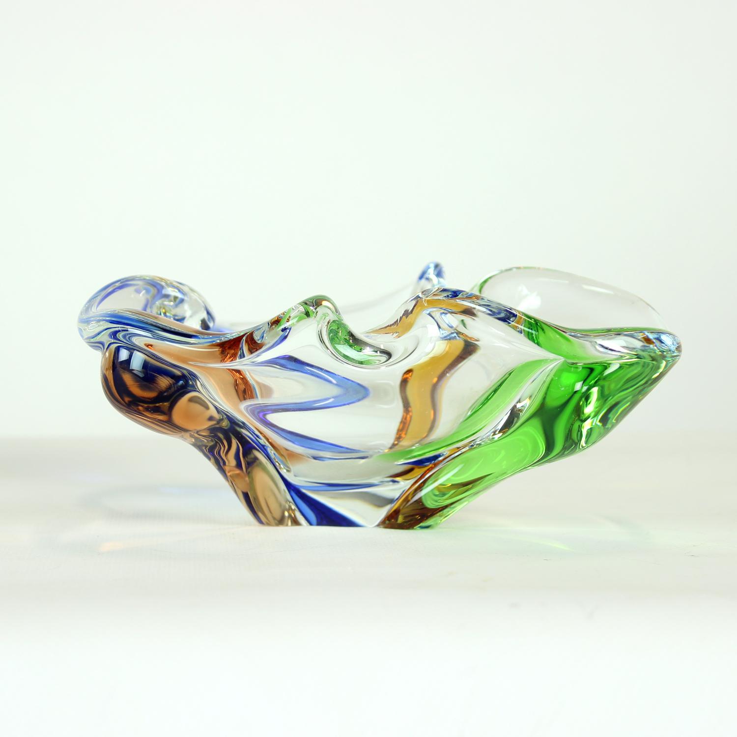 Design Art Rhapsody Collection Glass Bowl By Frantisek Zemek, Czechoslovakia 196 Excellent état - En vente à Zohor, SK